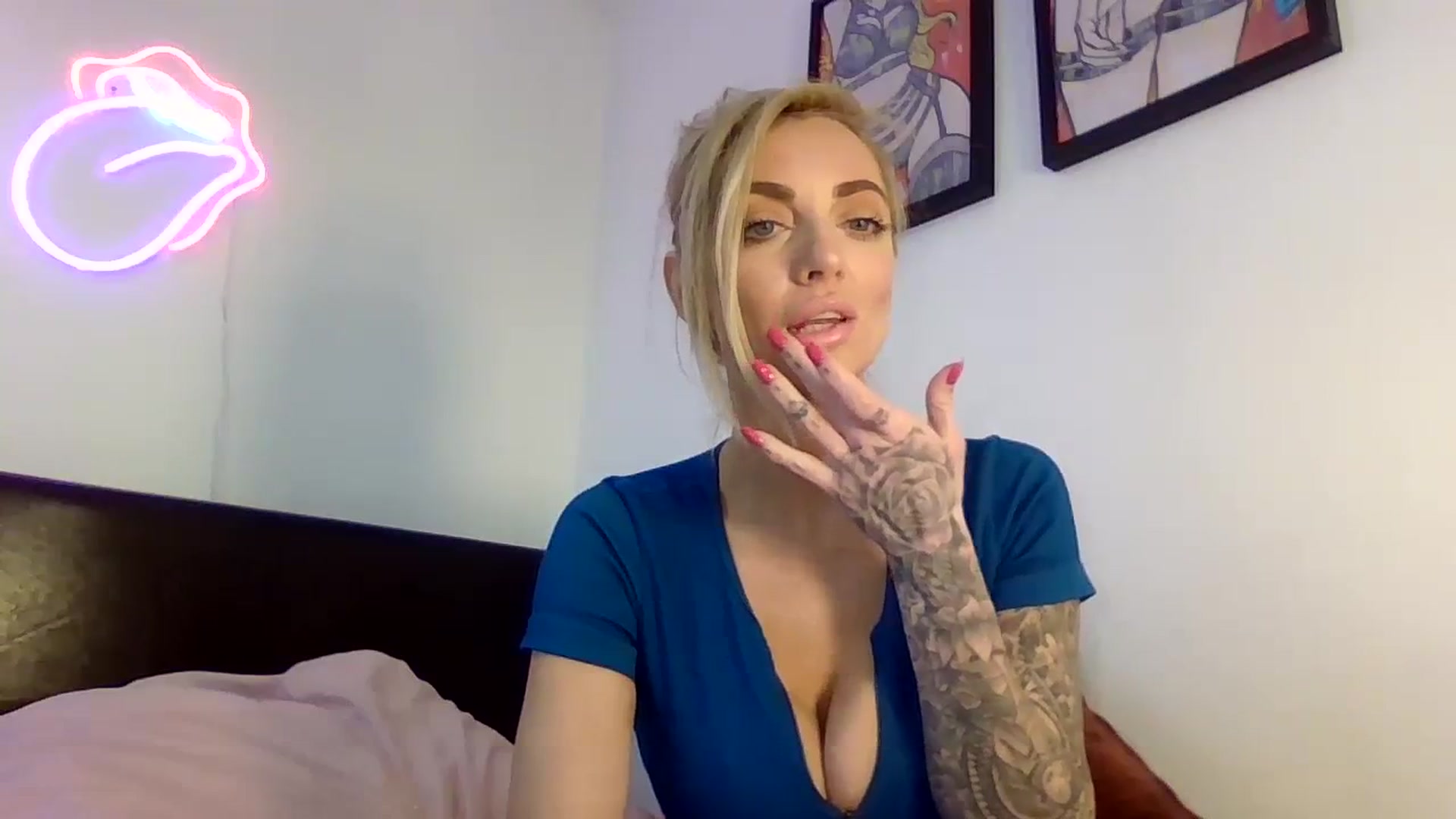 Gallery image thumbnail from Cherry_sour's myfreecams stream on, 04/15/2024, 12:28 image 16 of 20