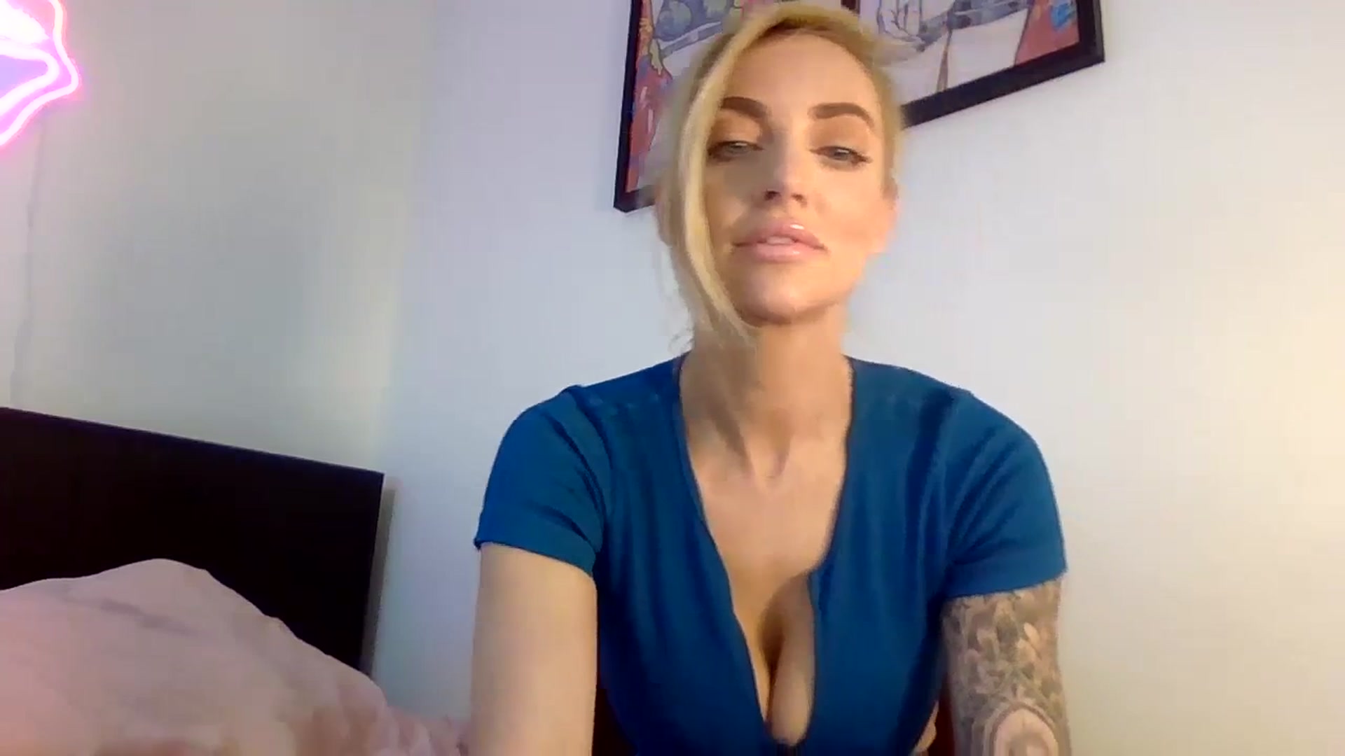 Gallery image thumbnail from Cherry_sour's myfreecams stream on, 04/15/2024, 12:28 image 8 of 20