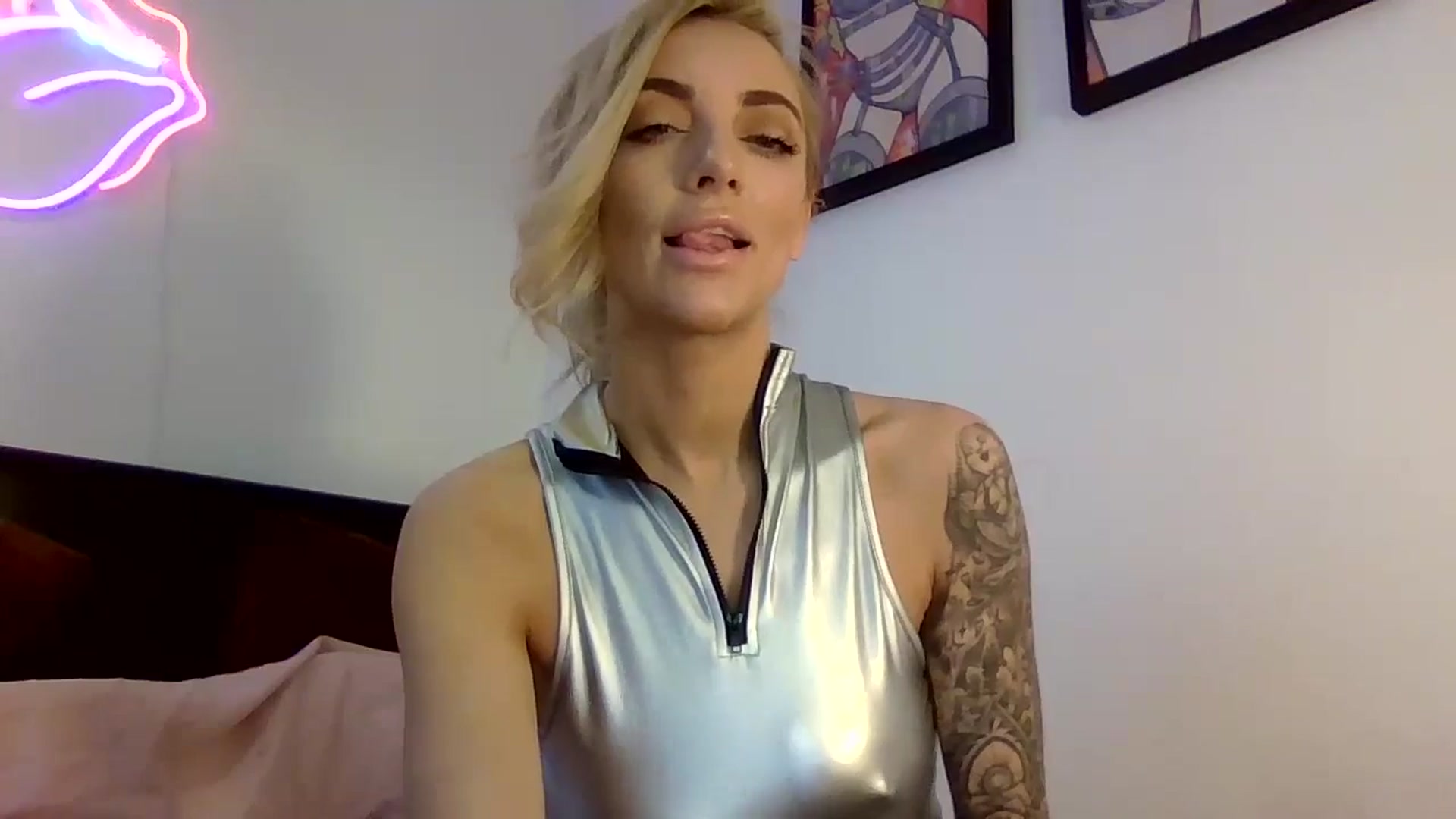 Gallery image thumbnail from Cherry_sour's myfreecams stream on, 04/16/2024, 11:35 image 10 of 20