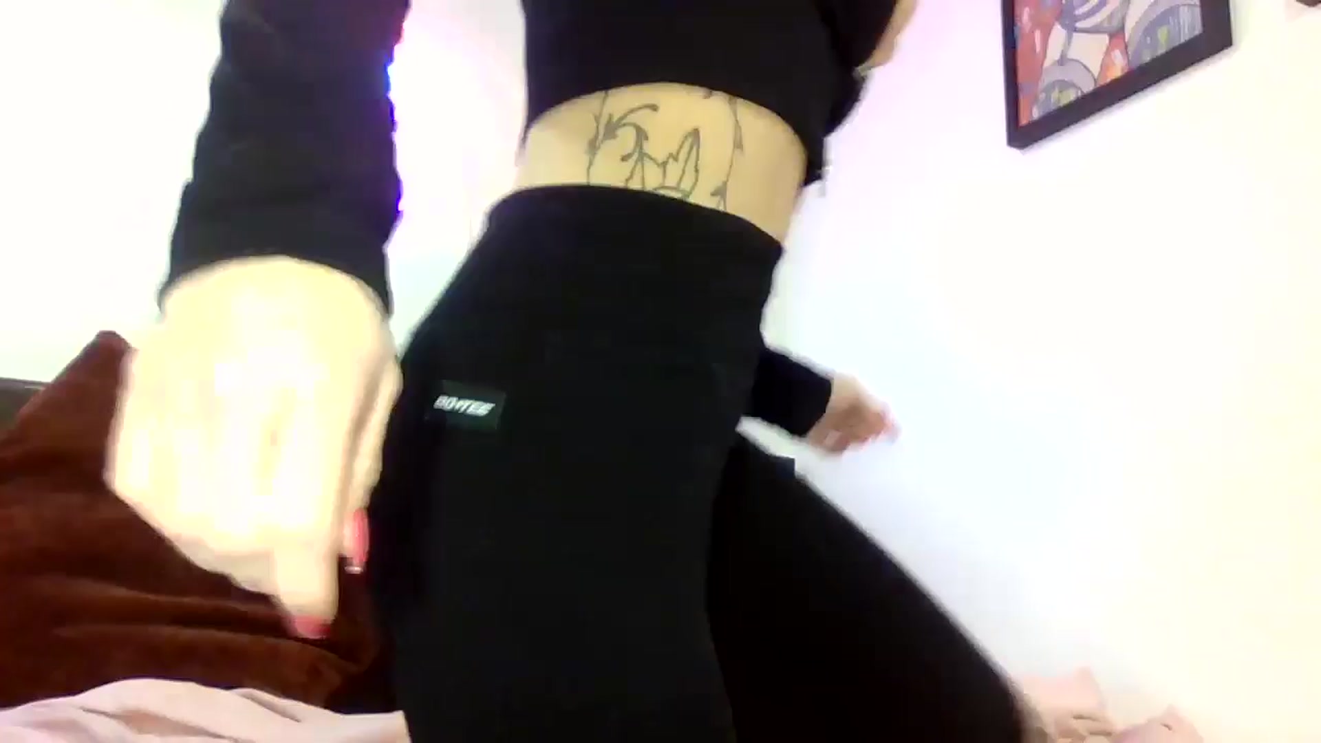Gallery image thumbnail from Cherry_sour's myfreecams stream on, 04/16/2024, 14:30 image 15 of 20