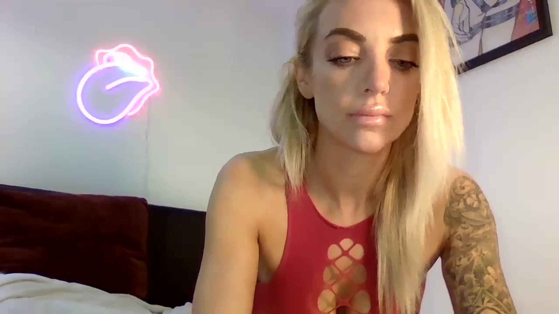 Gallery image thumbnail from Cherry_sour's myfreecams stream on, 05/08/2024, 11:18 image 9 of 20