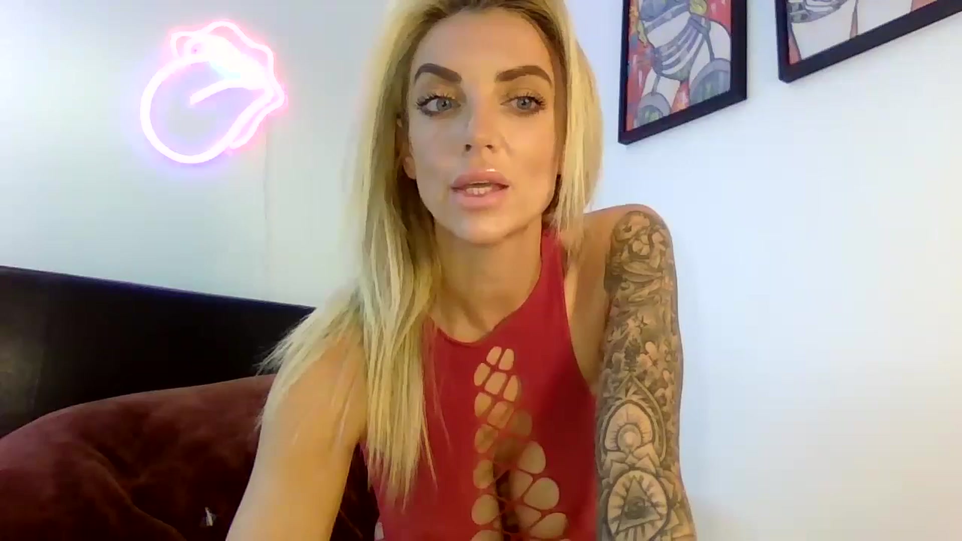 Gallery image thumbnail from Cherry_sour's myfreecams stream on, 05/08/2024, 13:46 image 7 of 20