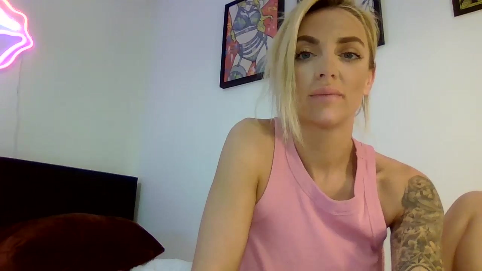 Gallery image thumbnail from Cherry_sour's myfreecams stream on, 05/13/2024, 11:48 image 19 of 20