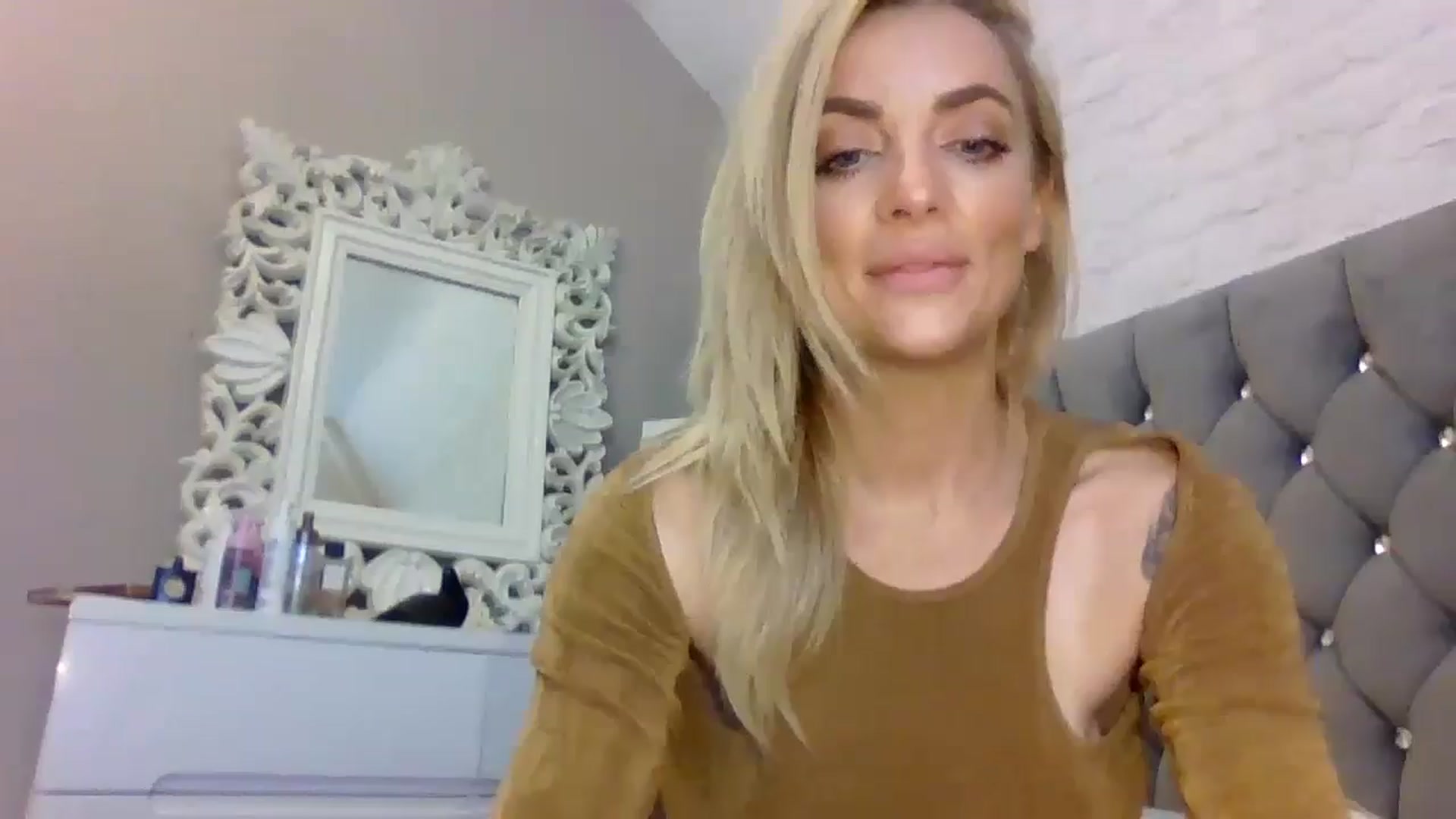 Gallery image thumbnail from Cherry_sour's myfreecams stream on, 05/22/2024, 14:20 image 19 of 20