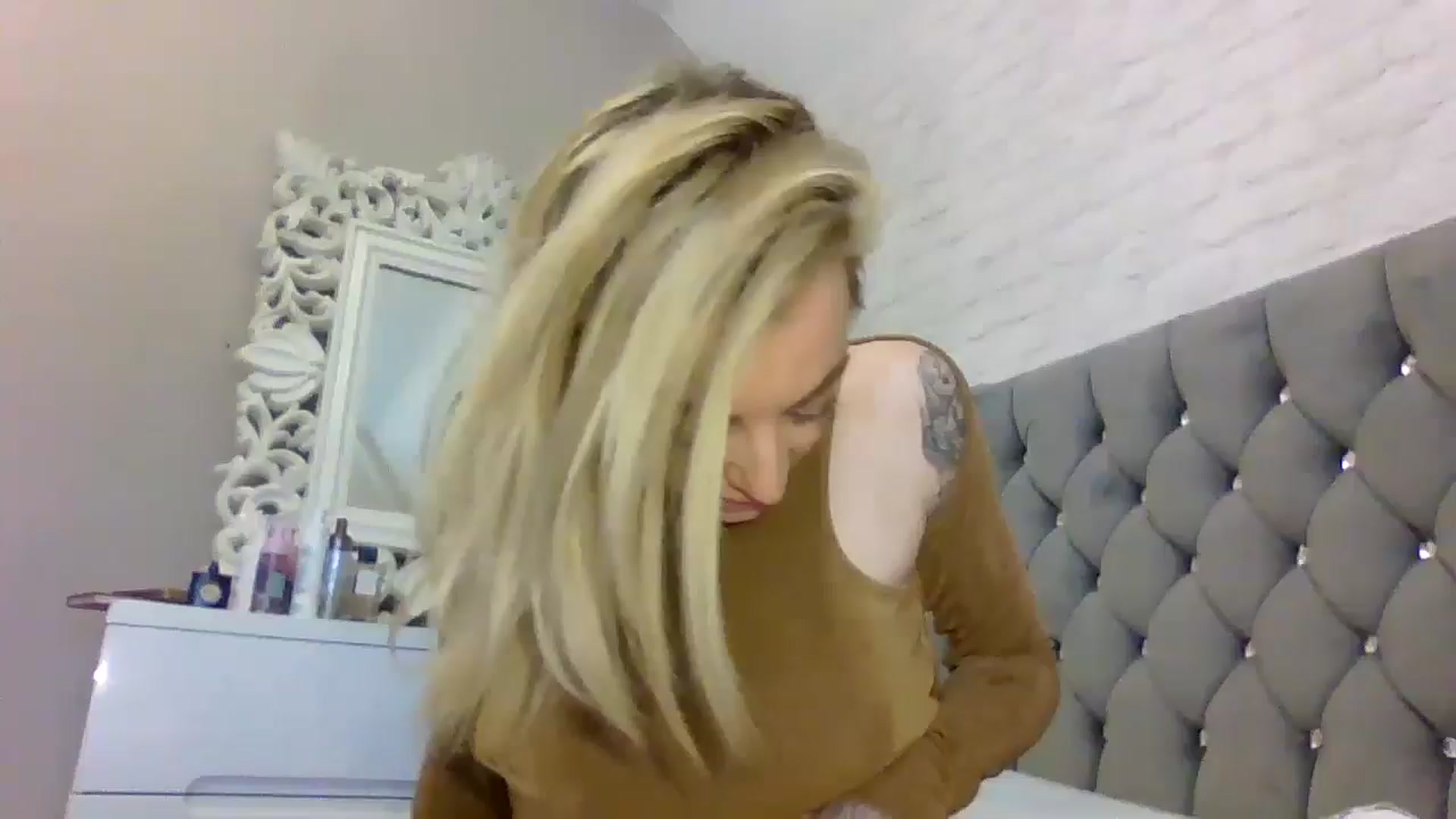 Gallery image thumbnail from Cherry_sour's myfreecams stream on, 05/22/2024, 15:19 image 1 of 20