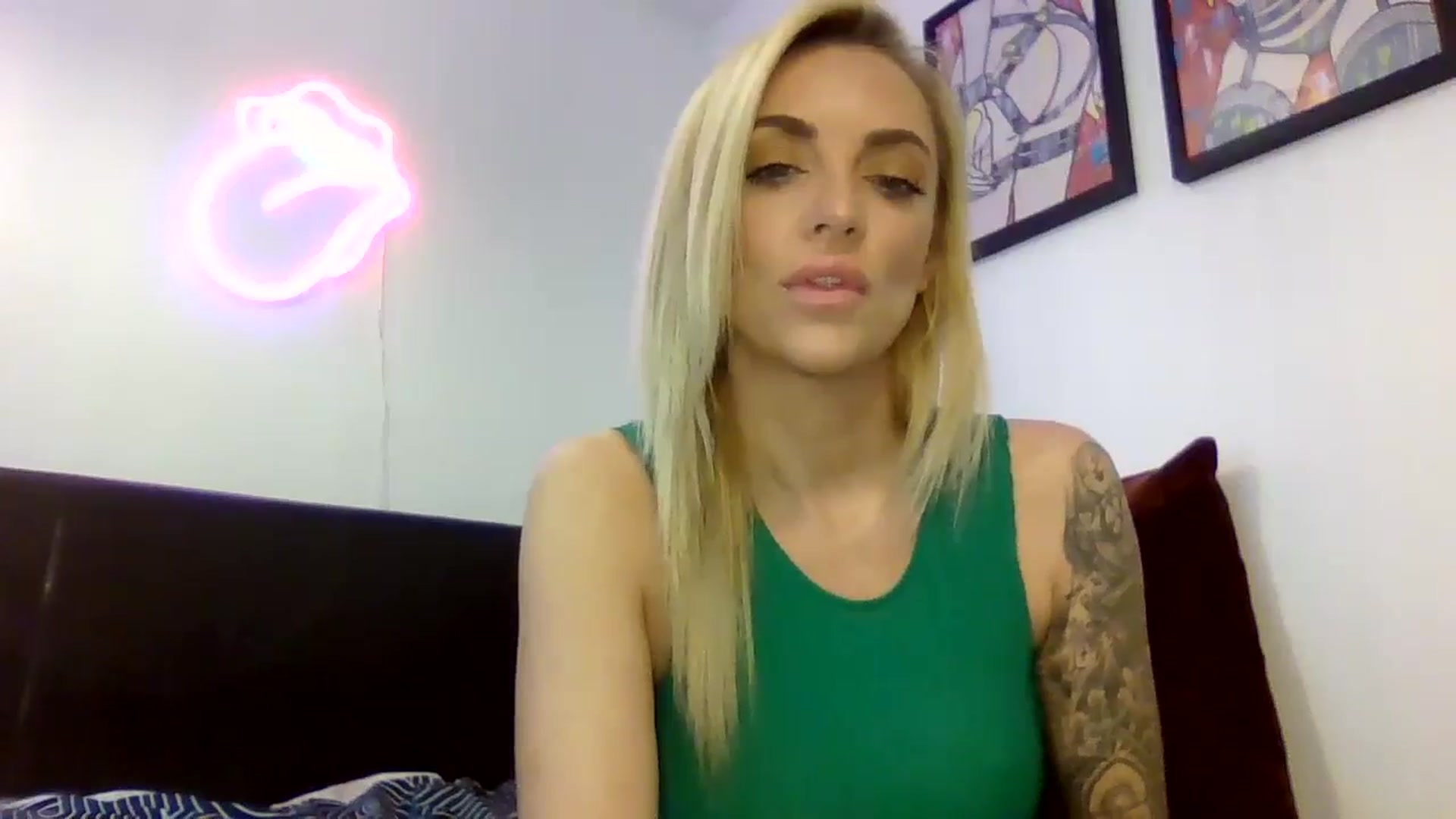 Gallery image thumbnail from Cherry_sour's myfreecams stream on, 05/29/2024, 13:00 image 18 of 20