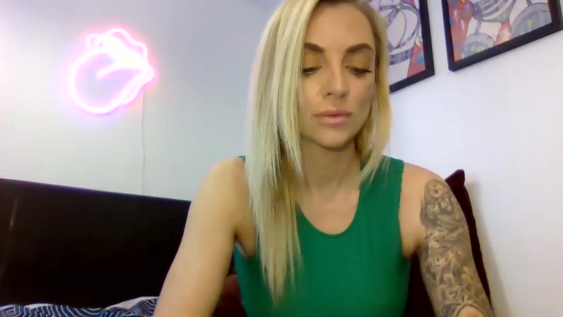 Gallery image thumbnail from Cherry_sour's myfreecams stream on, 05/29/2024, 13:00 image 5 of 20