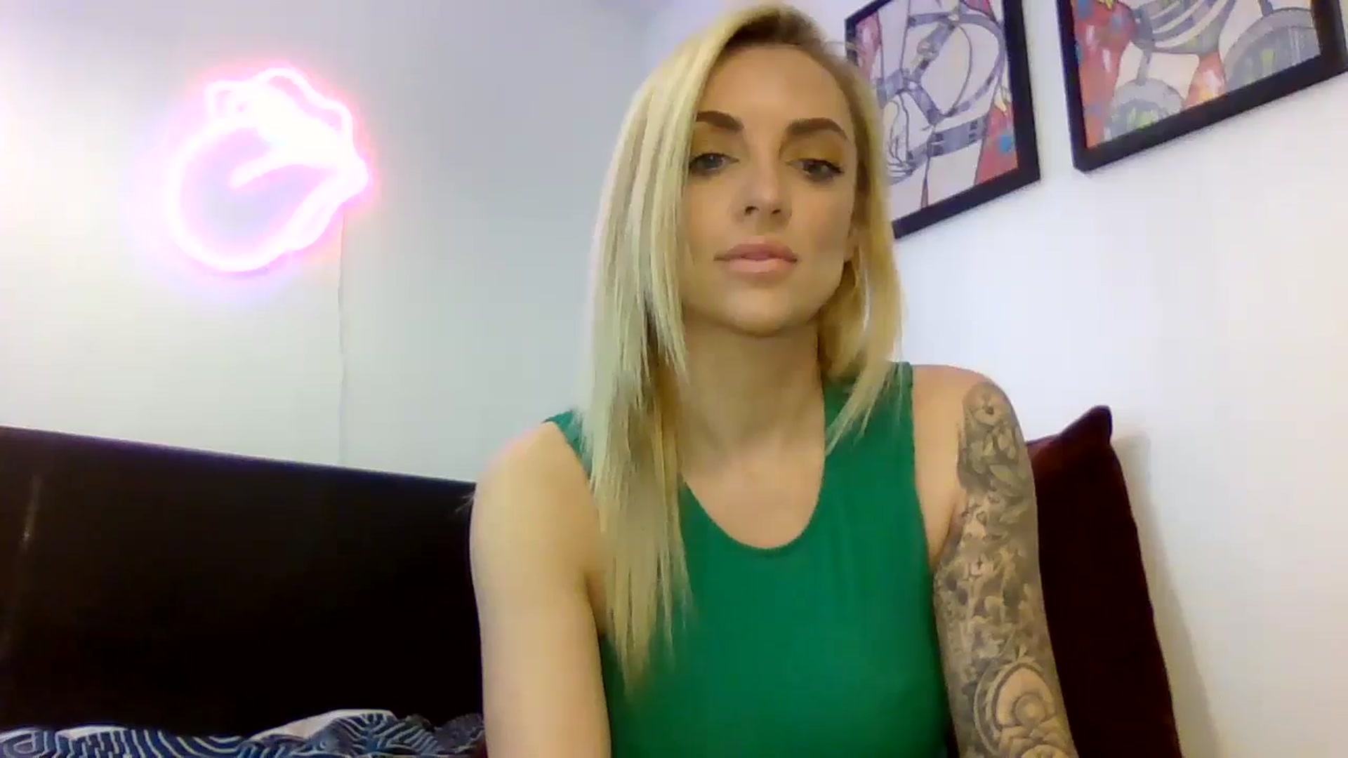Gallery image thumbnail from Cherry_sour's myfreecams stream on, 05/29/2024, 13:00 image 4 of 20