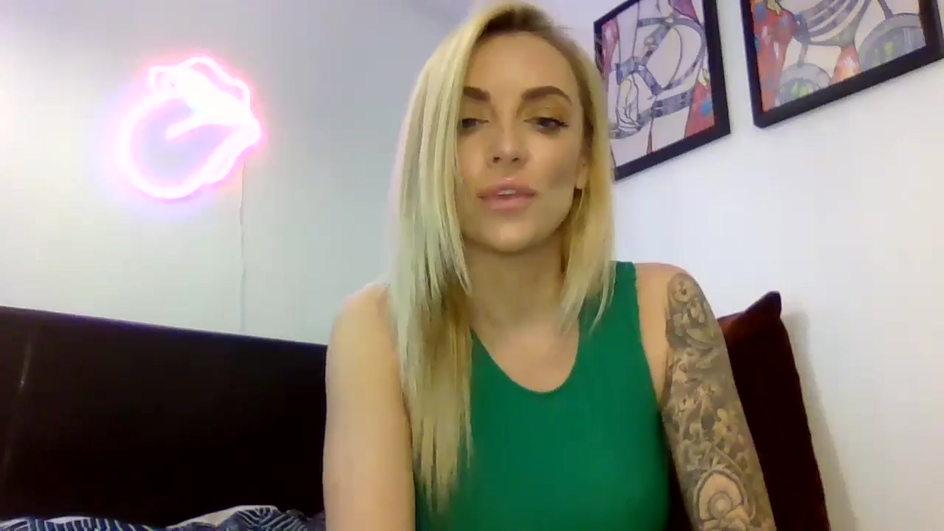 Gallery image thumbnail from Cherry_sour's myfreecams stream on, 05/29/2024, 13:00 image 15 of 20