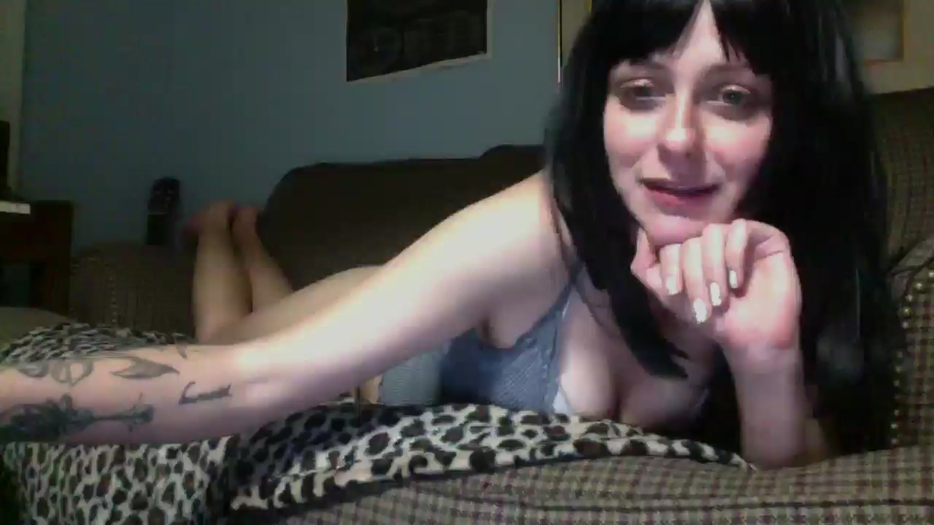Gallery image thumbnail from Cherryblushxo's myfreecams stream on, 05/06/2025, 10:26 image 4 of 20