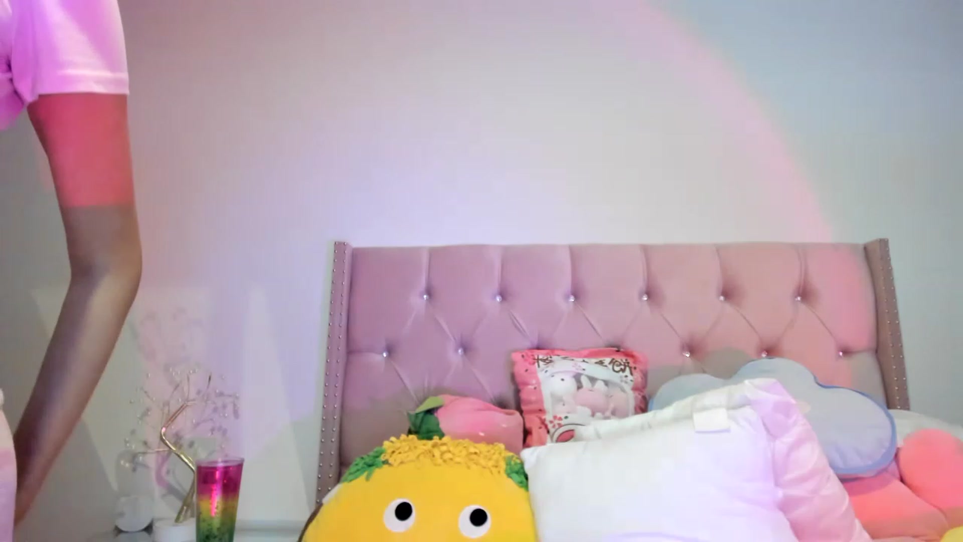 Gallery image thumbnail from Cherrycute666's myfreecams stream on, 11/15/2022, 05:58 image 20 of 20