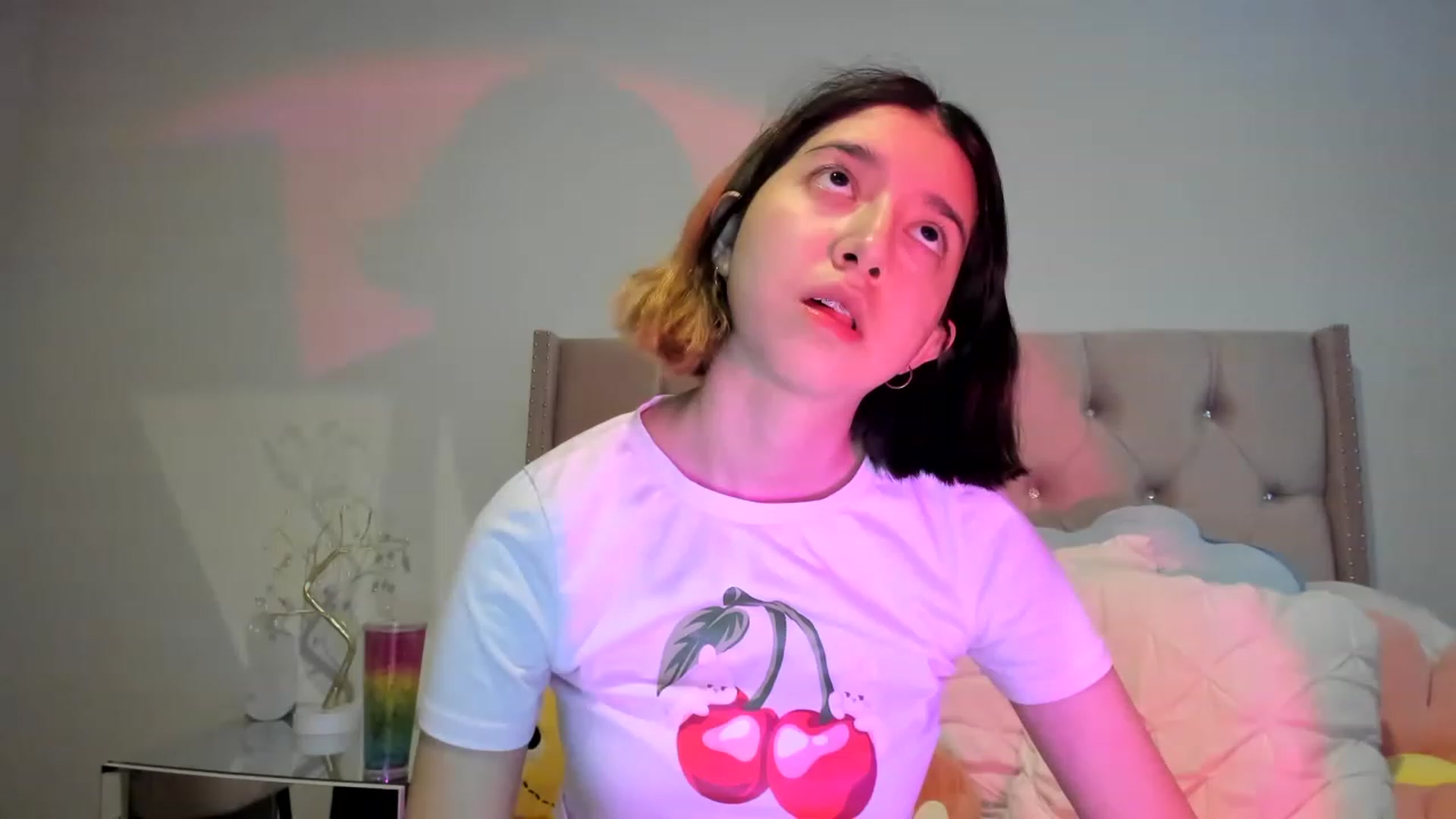 Gallery image thumbnail from Cherrycute666's myfreecams stream on, 11/15/2022, 08:06 image 17 of 20