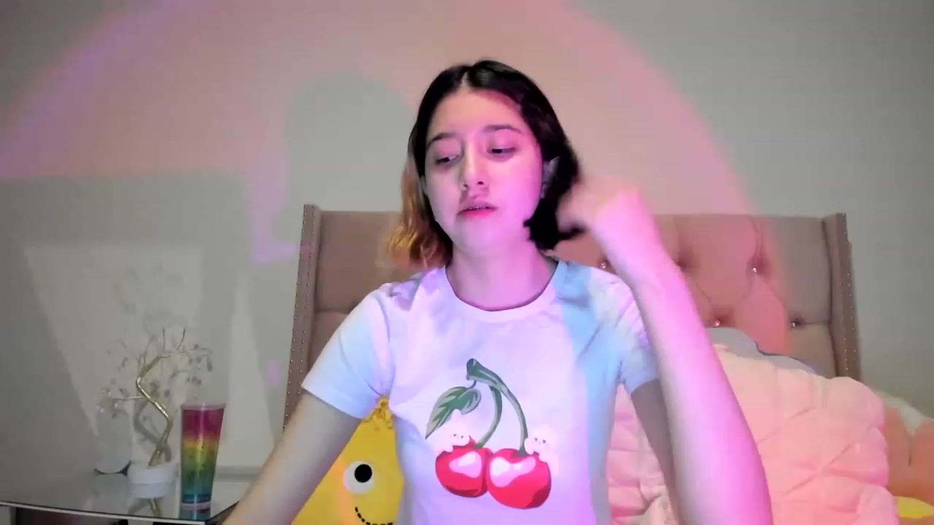 Gallery image thumbnail from Cherrycute666's myfreecams stream on, 11/15/2022, 08:06 image 6 of 20