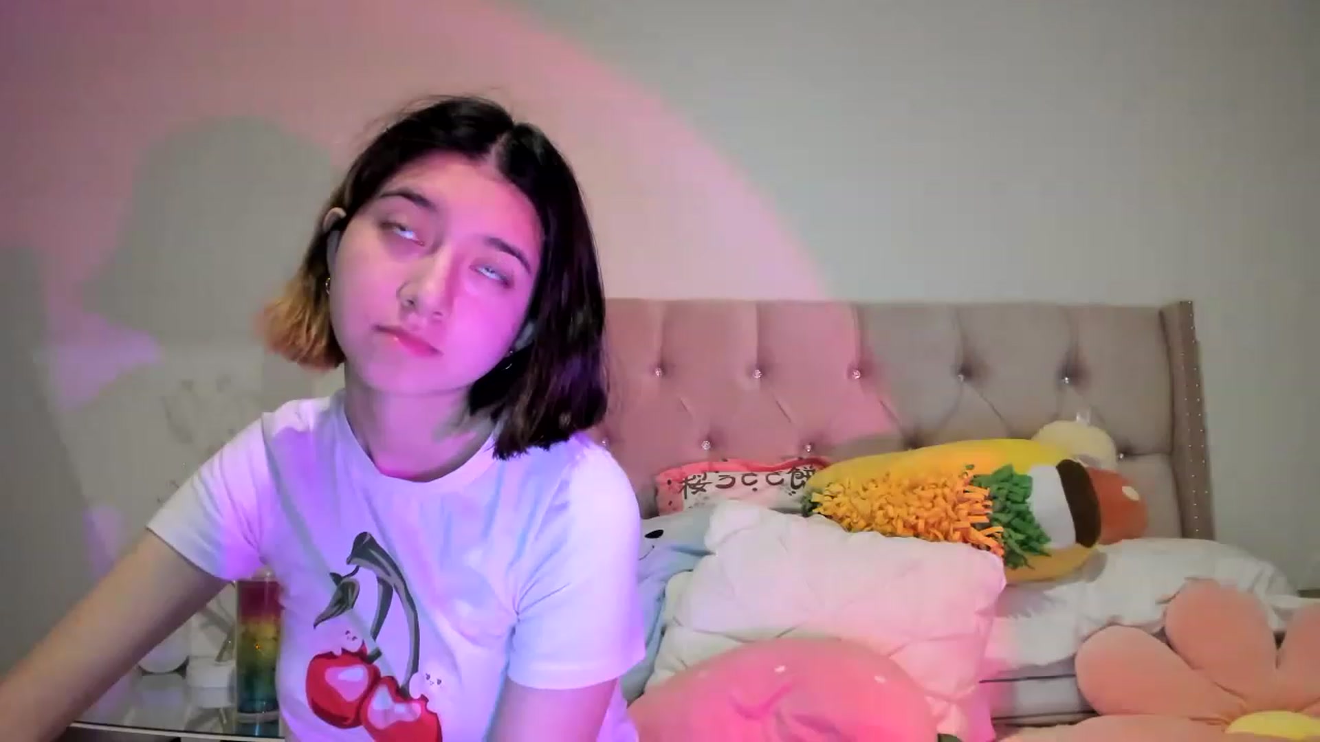 Gallery image thumbnail from Cherrycute666's myfreecams stream on, 11/15/2022, 10:42 image 7 of 20