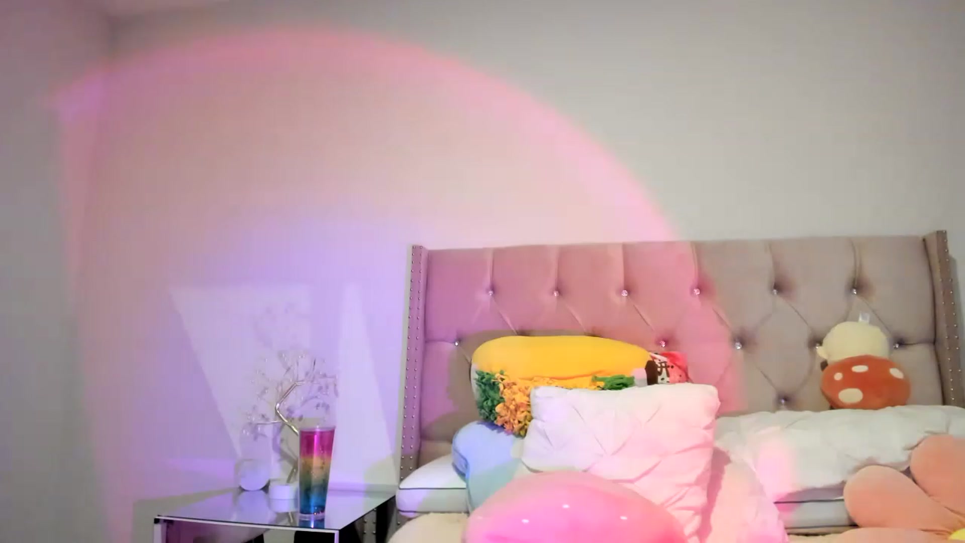 Gallery image thumbnail from Cherrycute666's myfreecams stream on, 11/15/2022, 11:48 image 7 of 20