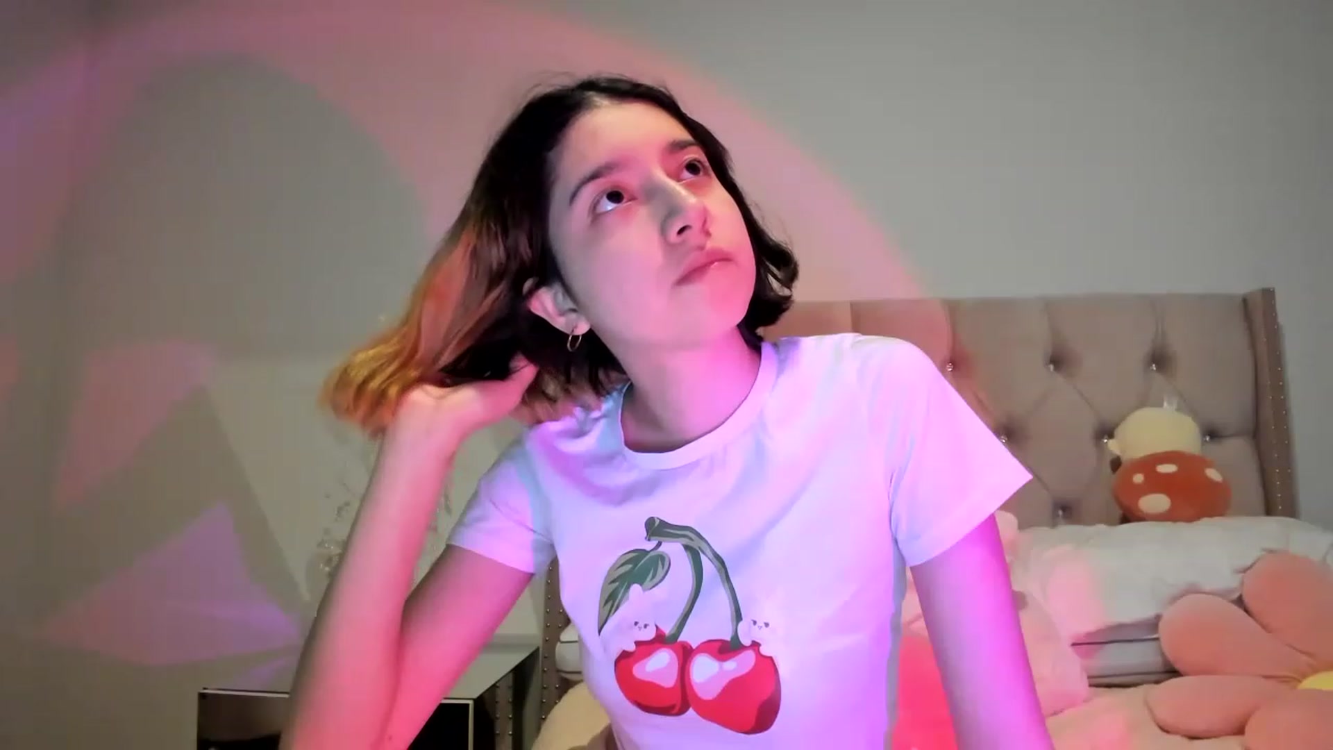 Gallery image thumbnail from Cherrycute666's myfreecams stream on, 11/15/2022, 11:48 image 17 of 20
