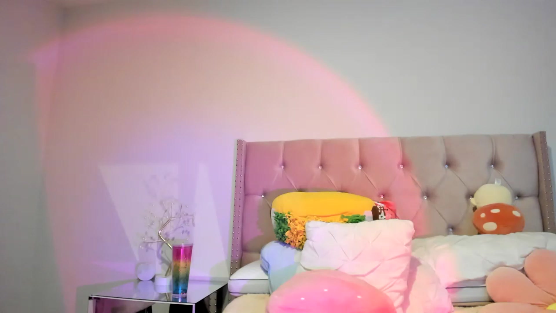 Gallery image thumbnail from Cherrycute666's myfreecams stream on, 11/15/2022, 11:48 image 6 of 20