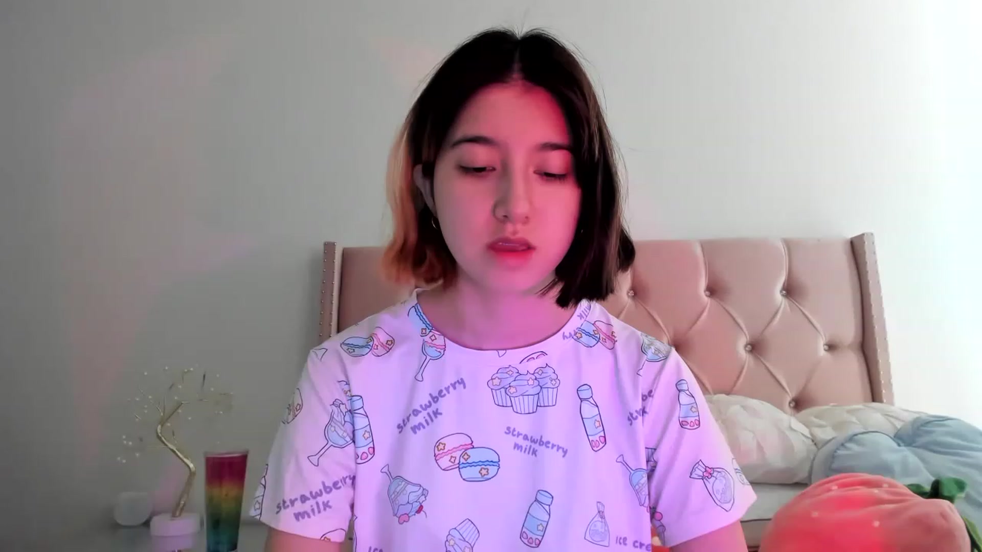 Gallery image thumbnail from Cherrycute666's myfreecams stream on, 11/15/2022, 22:41 image 6 of 20