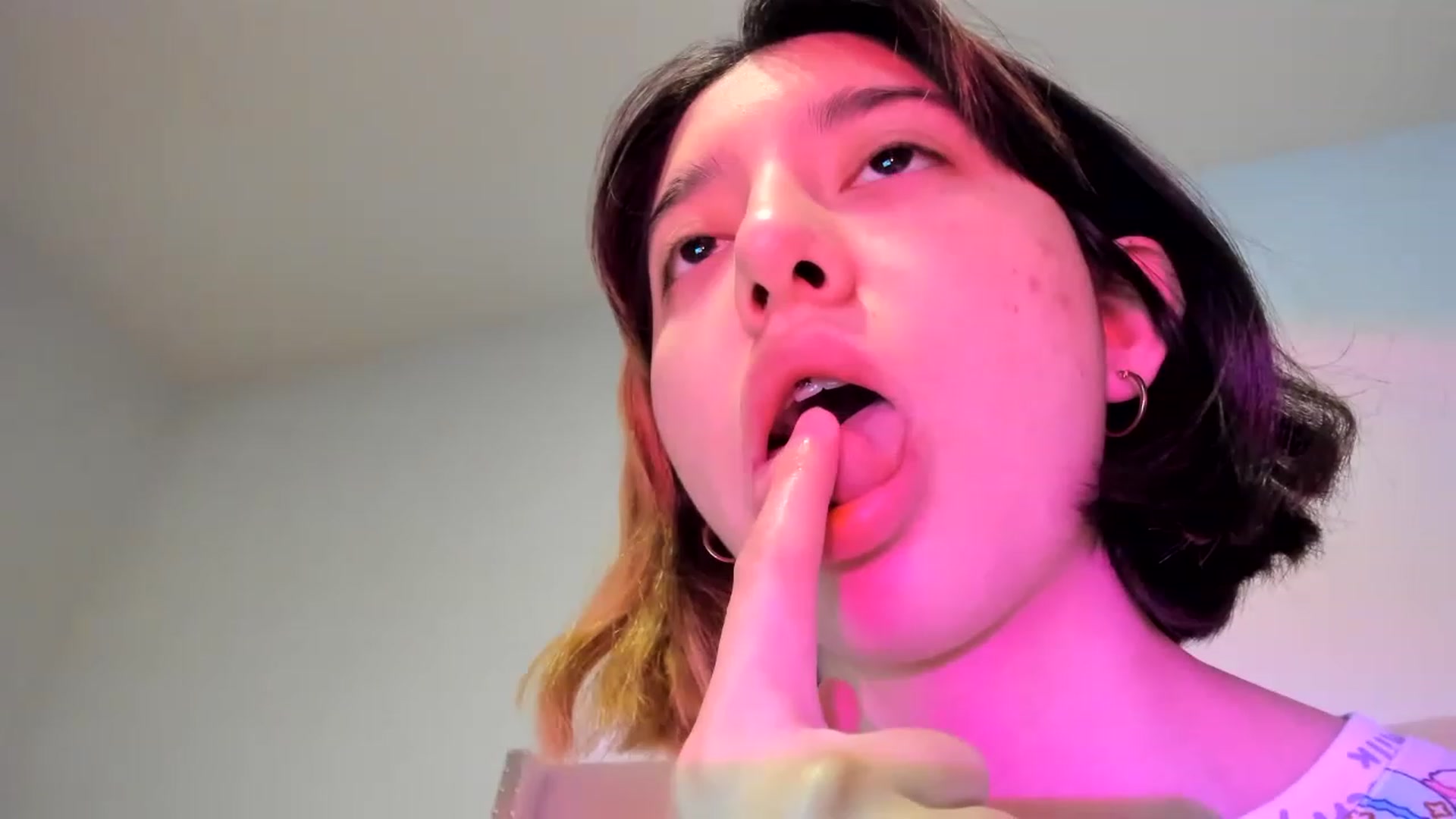 Gallery image thumbnail from Cherrycute666's myfreecams stream on, 11/16/2022, 02:21 image 5 of 20