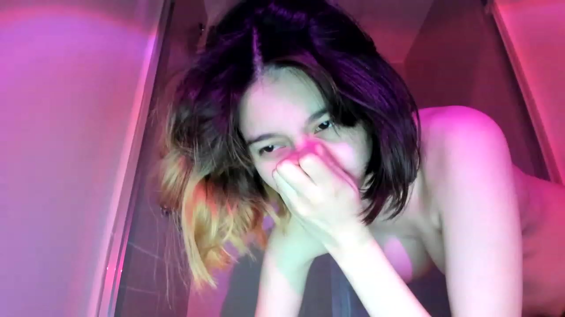 Gallery image thumbnail from Cherrycute666's myfreecams stream on, 11/16/2022, 07:54 image 11 of 20