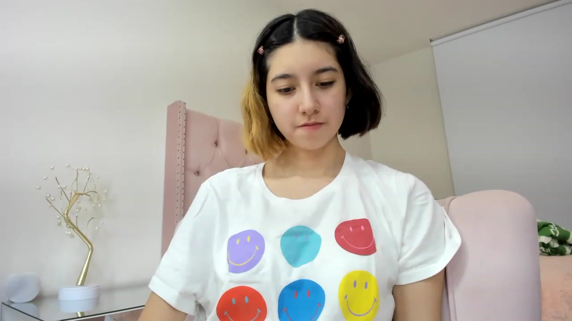 Gallery image thumbnail from Cherrycute666's myfreecams stream on, 11/16/2022, 08:11 image 5 of 20