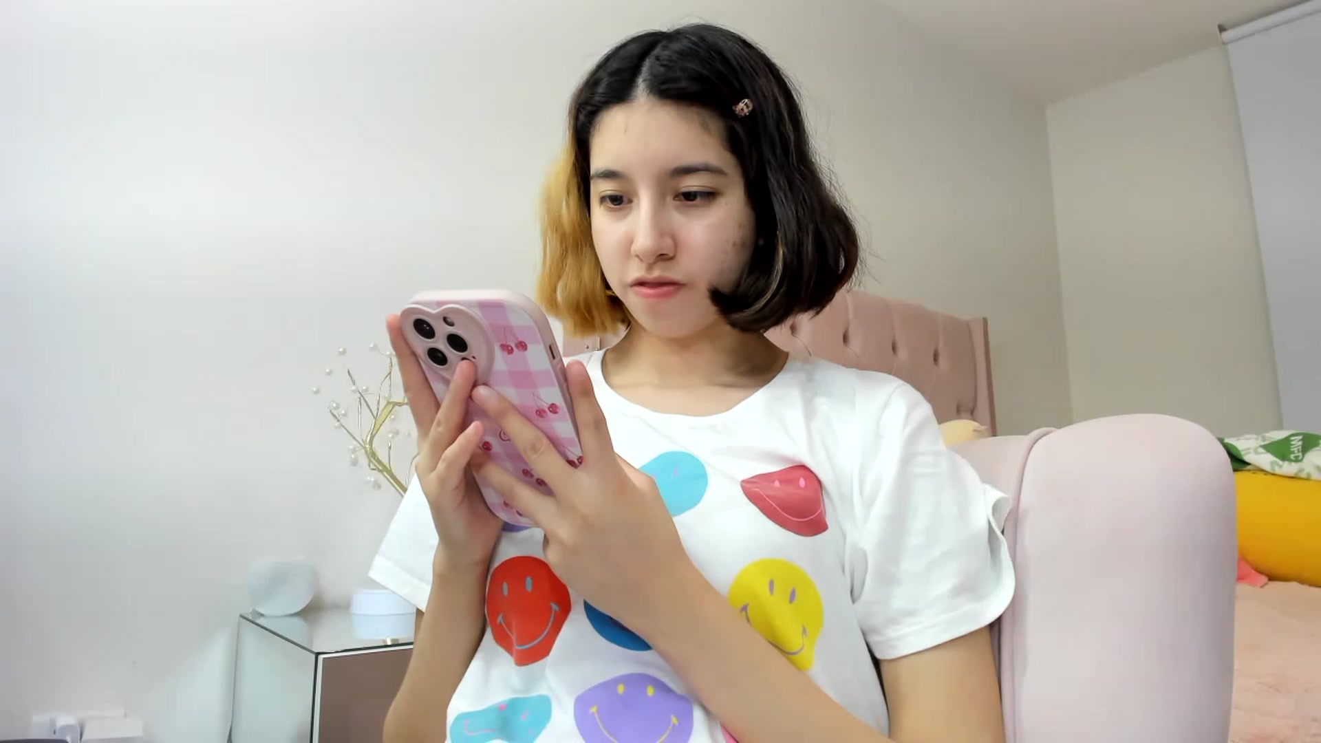Gallery image thumbnail from Cherrycute666's myfreecams stream on, 11/16/2022, 08:11 image 20 of 20