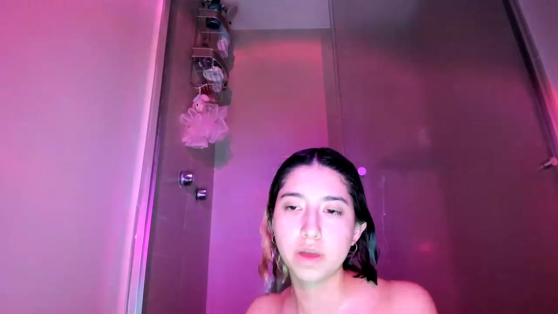 Gallery image thumbnail from Cherrycute666's myfreecams stream on, 11/18/2022, 05:16 image 9 of 20