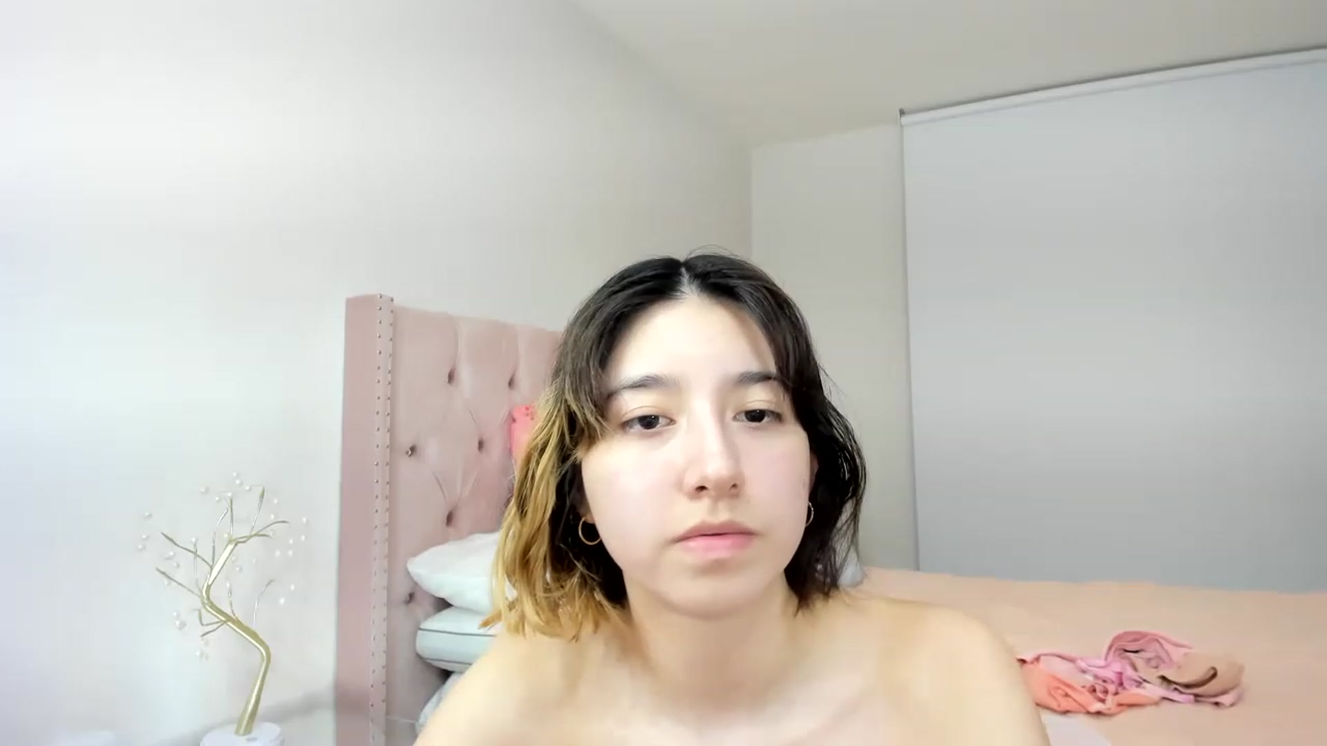 Gallery image thumbnail from Cherrycute666's myfreecams stream on, 11/18/2022, 05:16 image 18 of 20