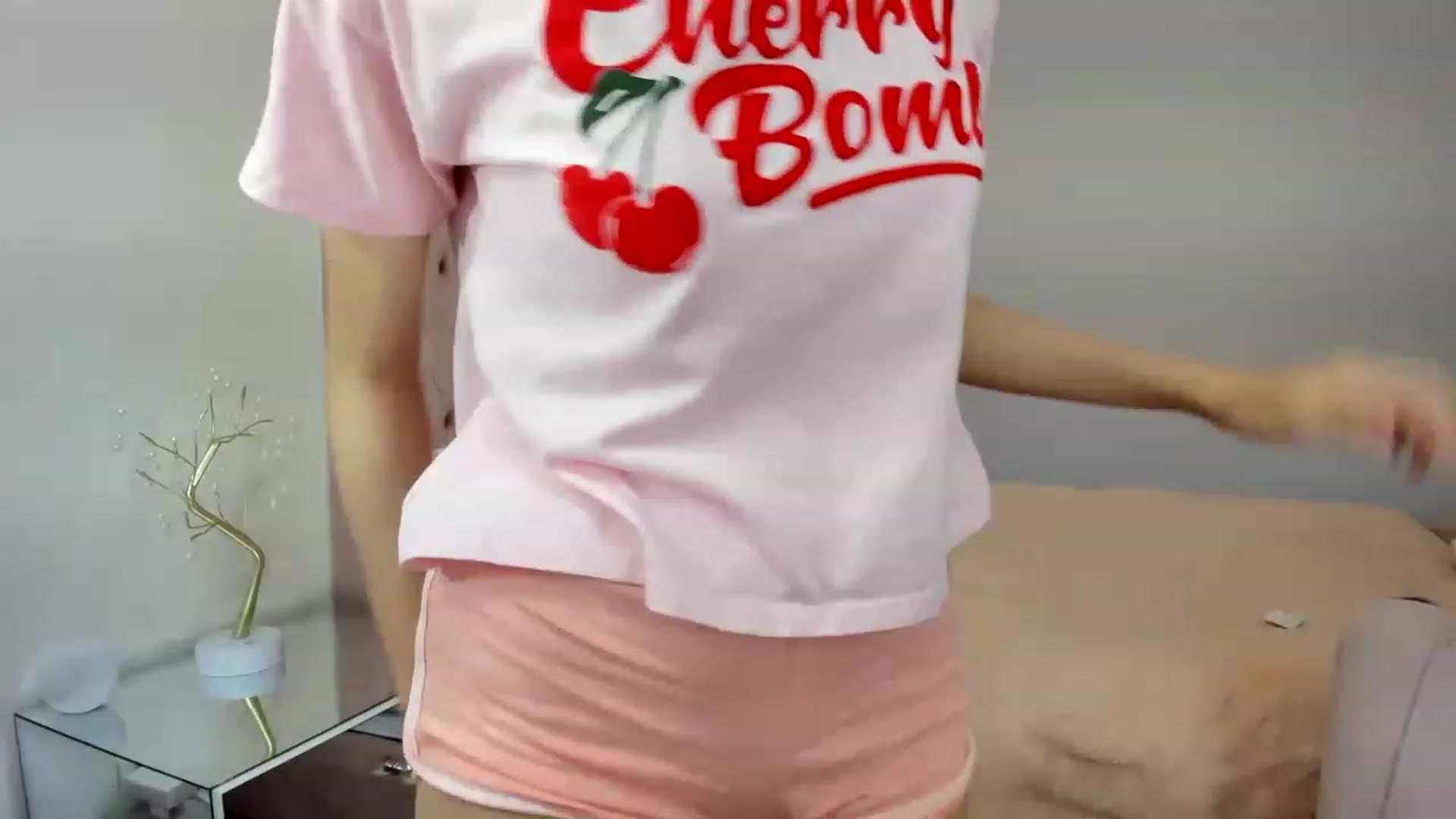 Gallery image thumbnail from Cherrycute666's myfreecams stream on, 11/18/2022, 05:37 image 12 of 20