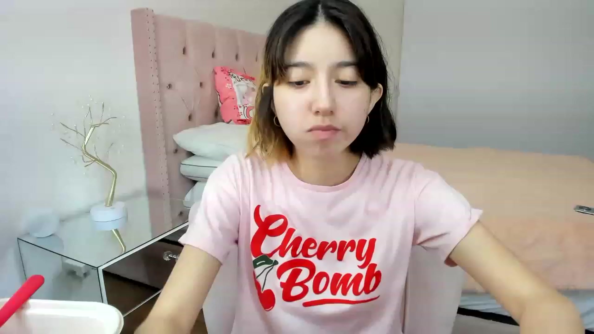 Gallery image thumbnail from Cherrycute666's myfreecams stream on, 11/18/2022, 05:37 image 1 of 20