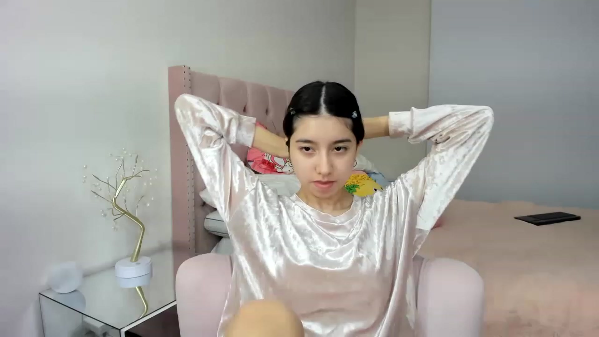 Gallery image thumbnail from Cherrycute666's myfreecams stream on, 11/19/2022, 24:22 image 19 of 20