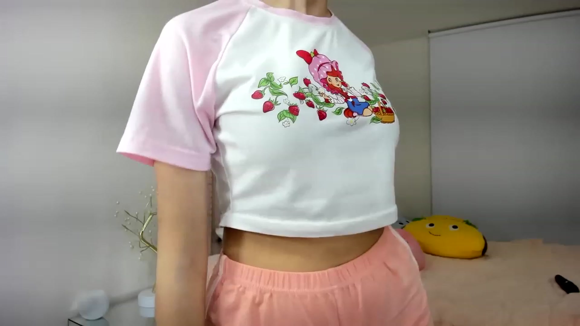 Gallery image thumbnail from Cherrycute666's myfreecams stream on, 11/19/2022, 09:21 image 9 of 20