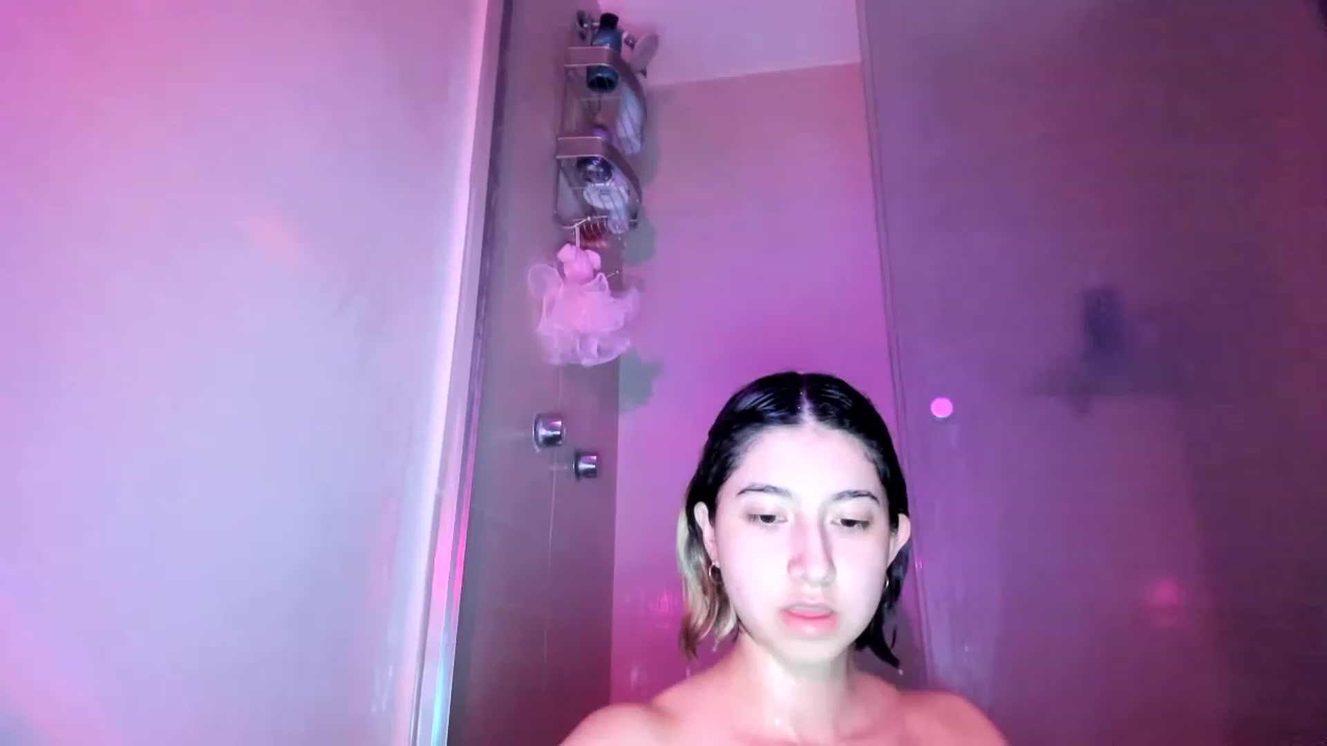 Gallery image thumbnail from Cherrycute666's myfreecams stream on, 11/19/2022, 13:04 image 15 of 20