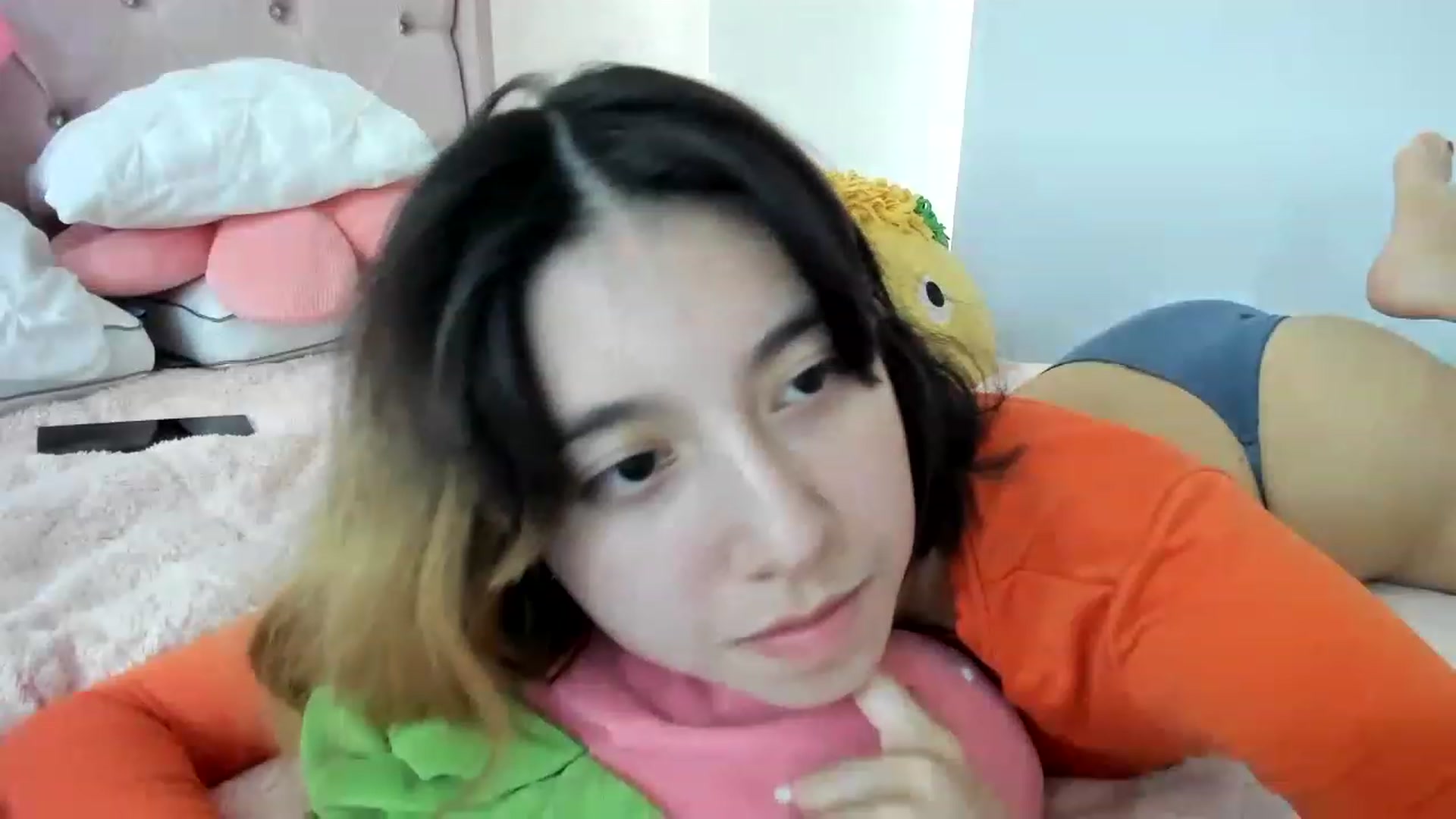 Gallery image thumbnail from Cherrycute666's myfreecams stream on, 11/19/2022, 15:09 image 17 of 20