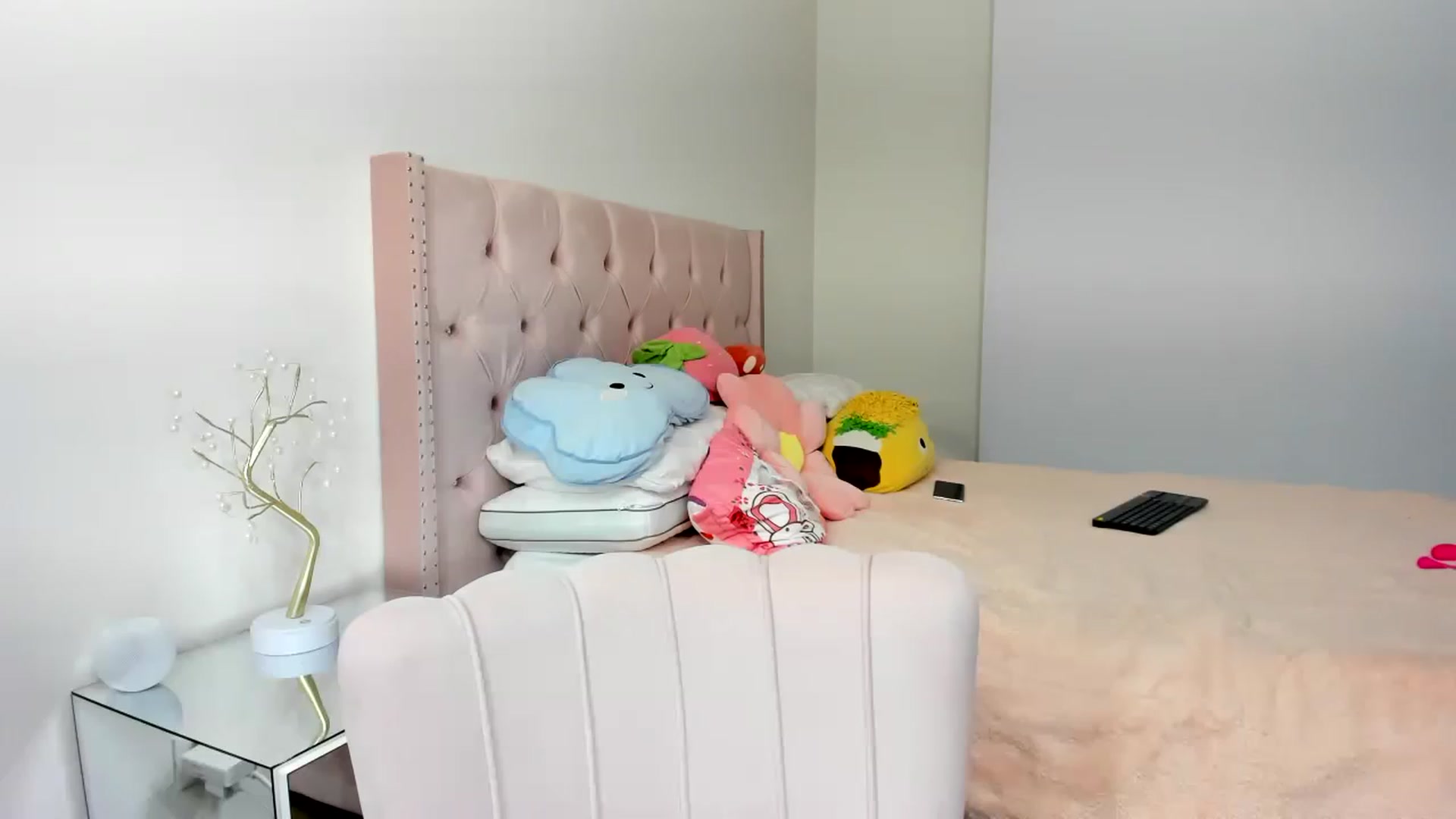 Gallery image thumbnail from Cherrycute666's myfreecams stream on, 11/20/2022, 01:15 image 19 of 20