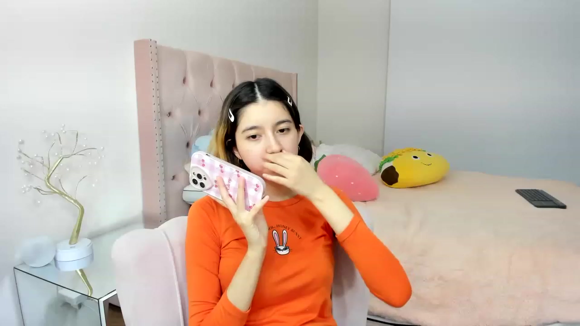 Gallery image thumbnail from Cherrycute666's myfreecams stream on, 11/20/2022, 05:44 image 6 of 20