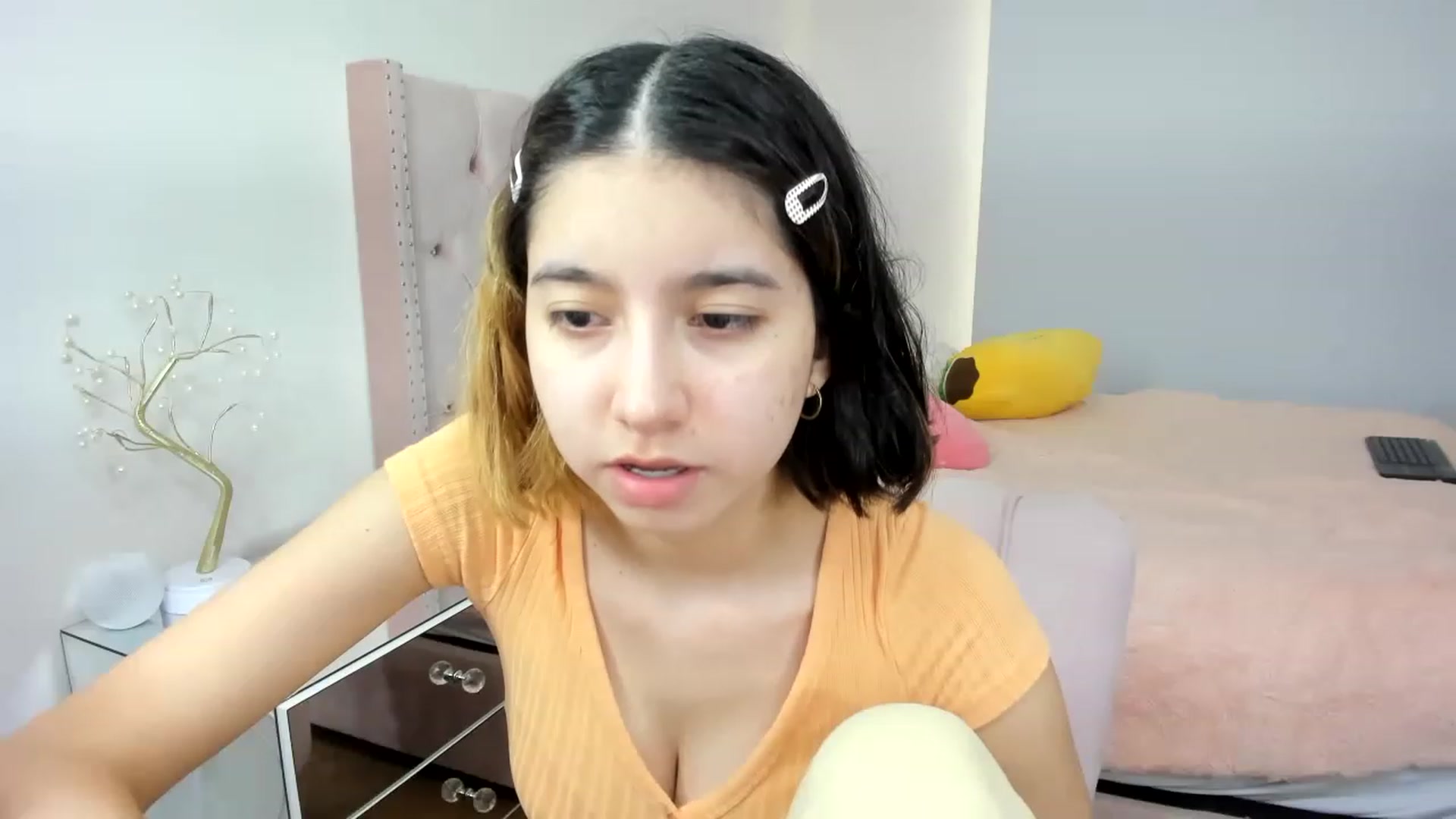 Gallery image thumbnail from Cherrycute666's myfreecams stream on, 11/20/2022, 15:31 image 5 of 20