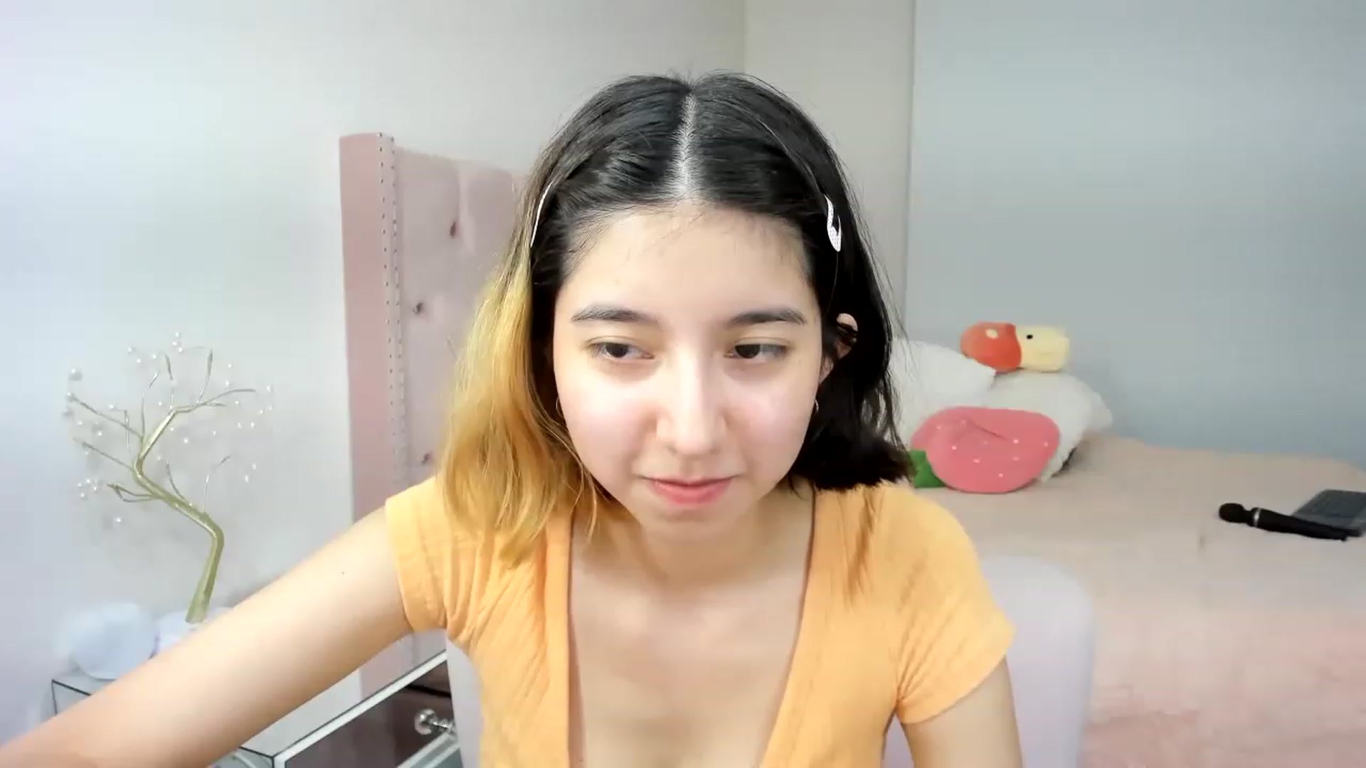 Gallery image thumbnail from Cherrycute666's myfreecams stream on, 11/21/2022, 12:16 image 20 of 20
