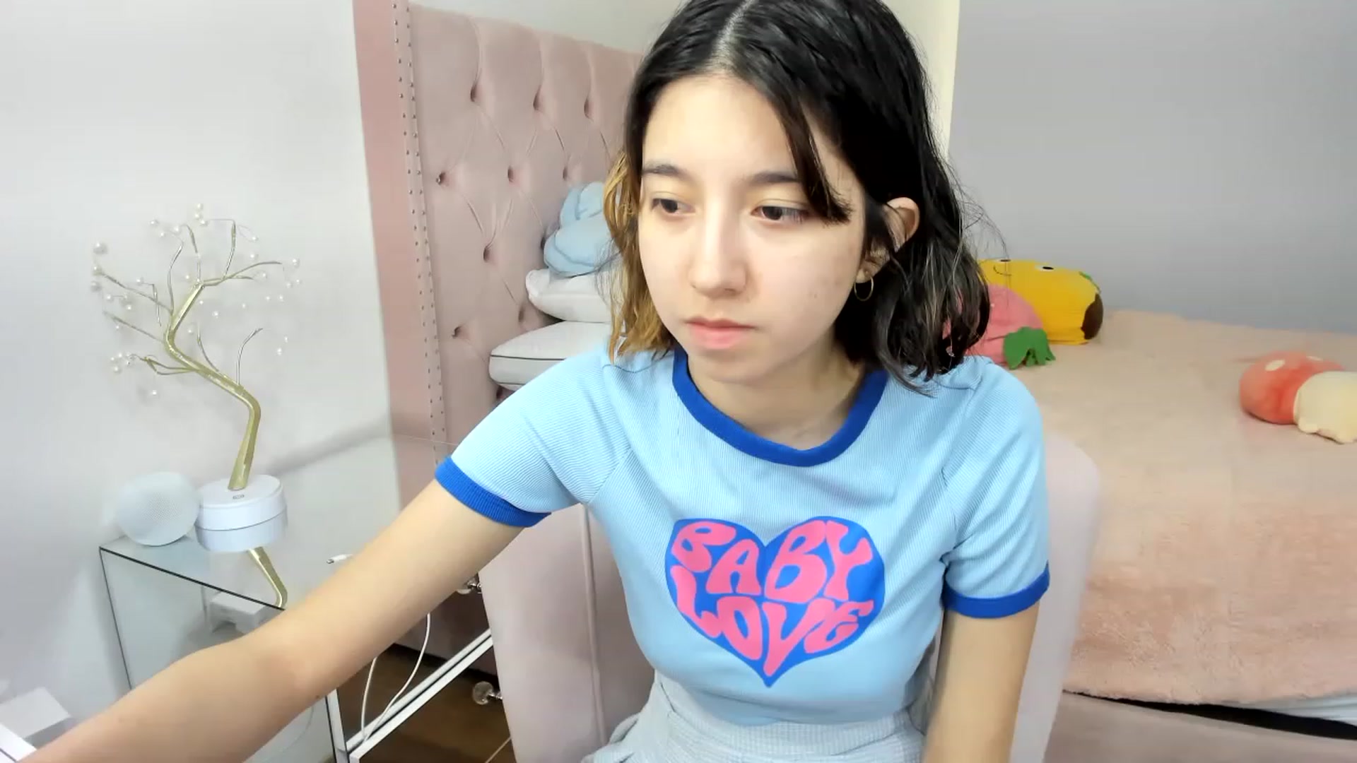 Gallery image thumbnail from Cherrycute666's myfreecams stream on, 11/21/2022, 15:07 image 4 of 20