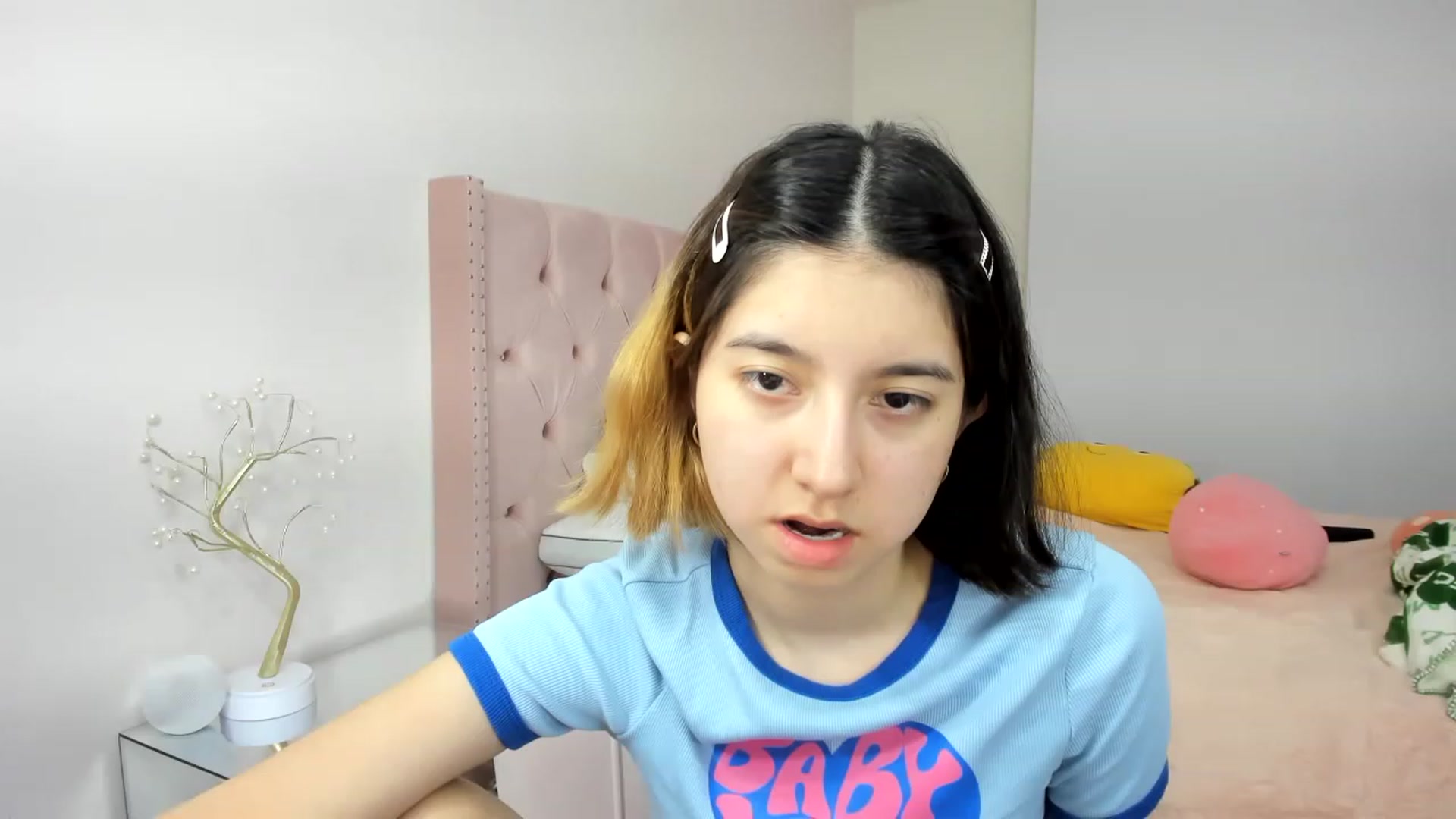 Gallery image thumbnail from Cherrycute666's myfreecams stream on, 11/22/2022, 01:04 image 20 of 20