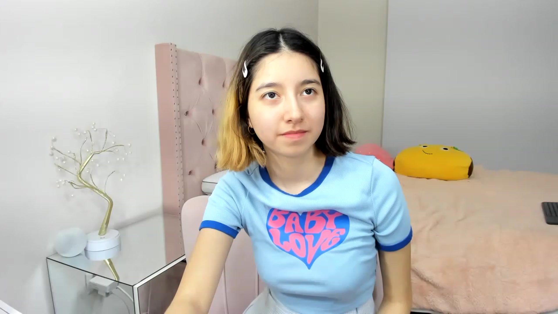 Gallery image thumbnail from Cherrycute666's myfreecams stream on, 11/22/2022, 05:16 image 9 of 20