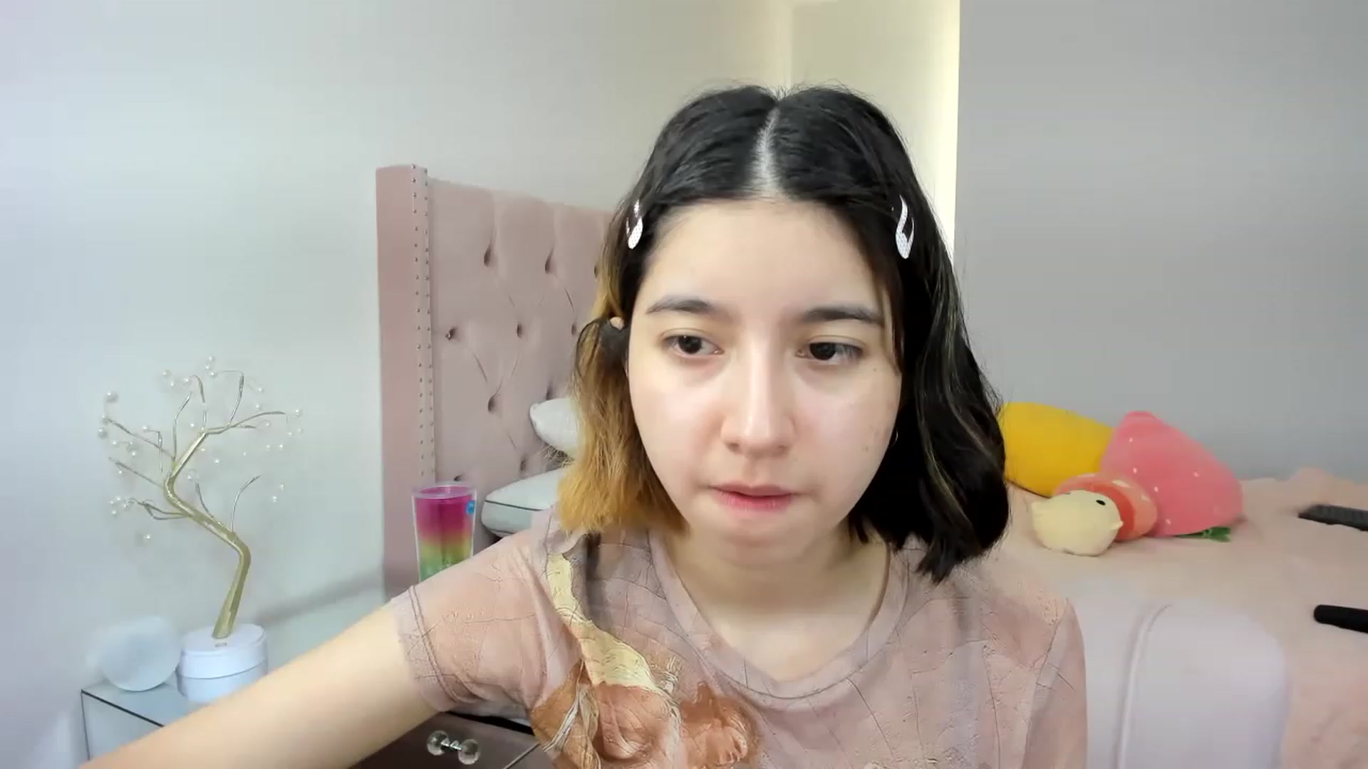 Gallery image thumbnail from Cherrycute666's myfreecams stream on, 11/22/2022, 18:59 image 17 of 20