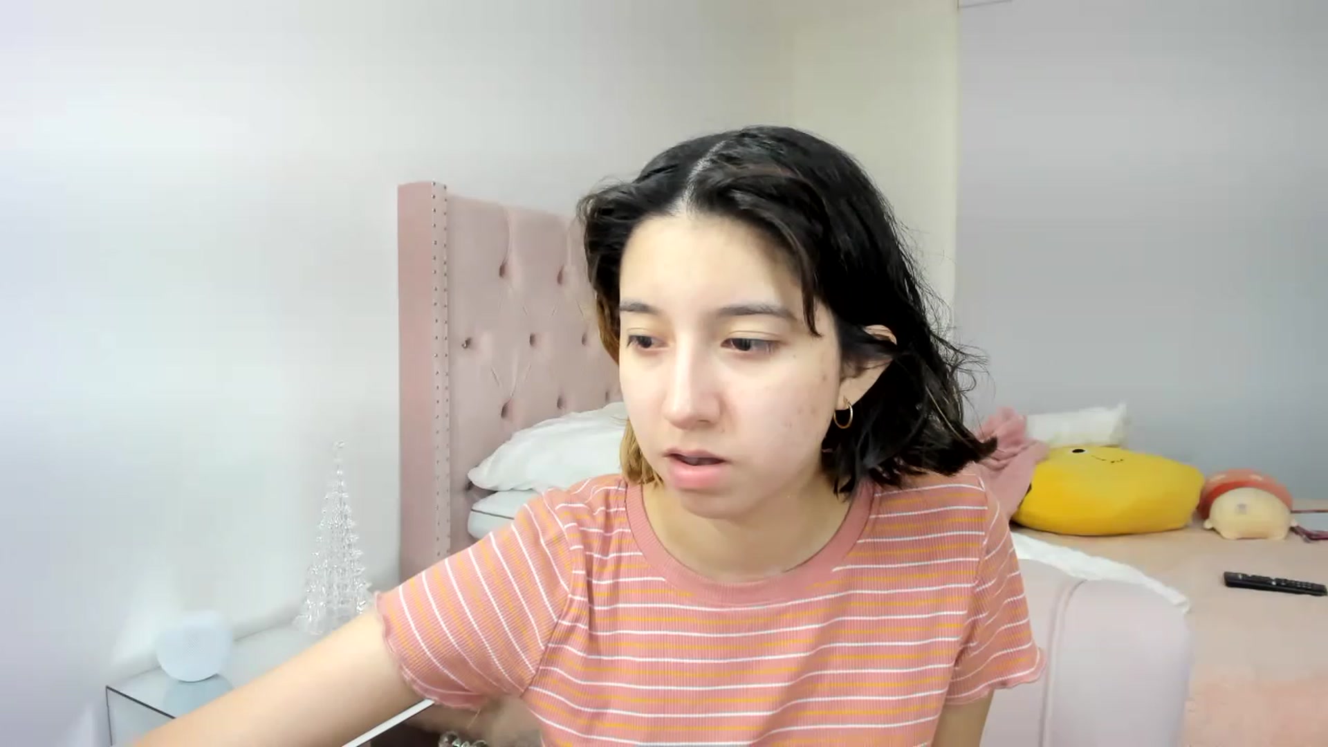Gallery image thumbnail from Cherrycute666's myfreecams stream on, 11/24/2022, 13:31 image 9 of 20