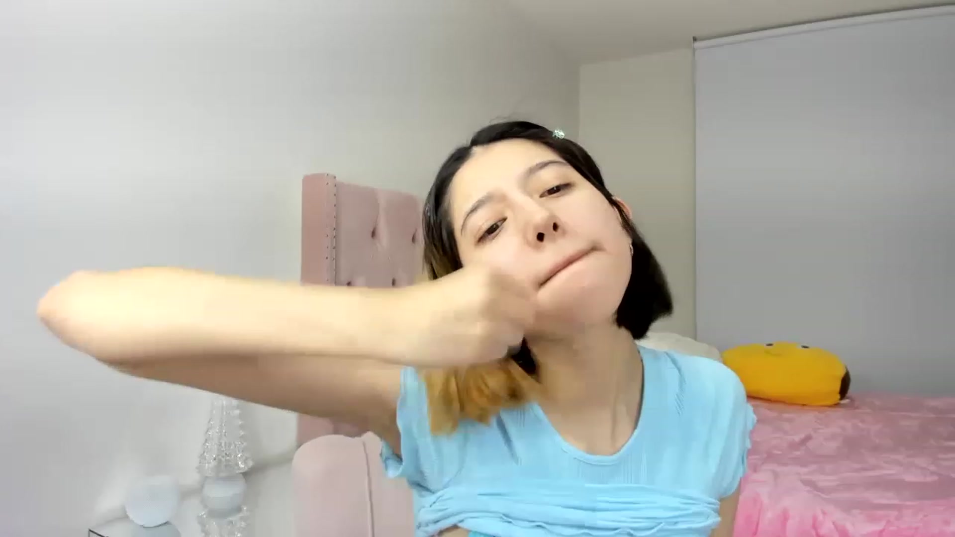 Gallery image thumbnail from Cherrycute666's myfreecams stream on, 11/26/2022, 11:00 image 6 of 20