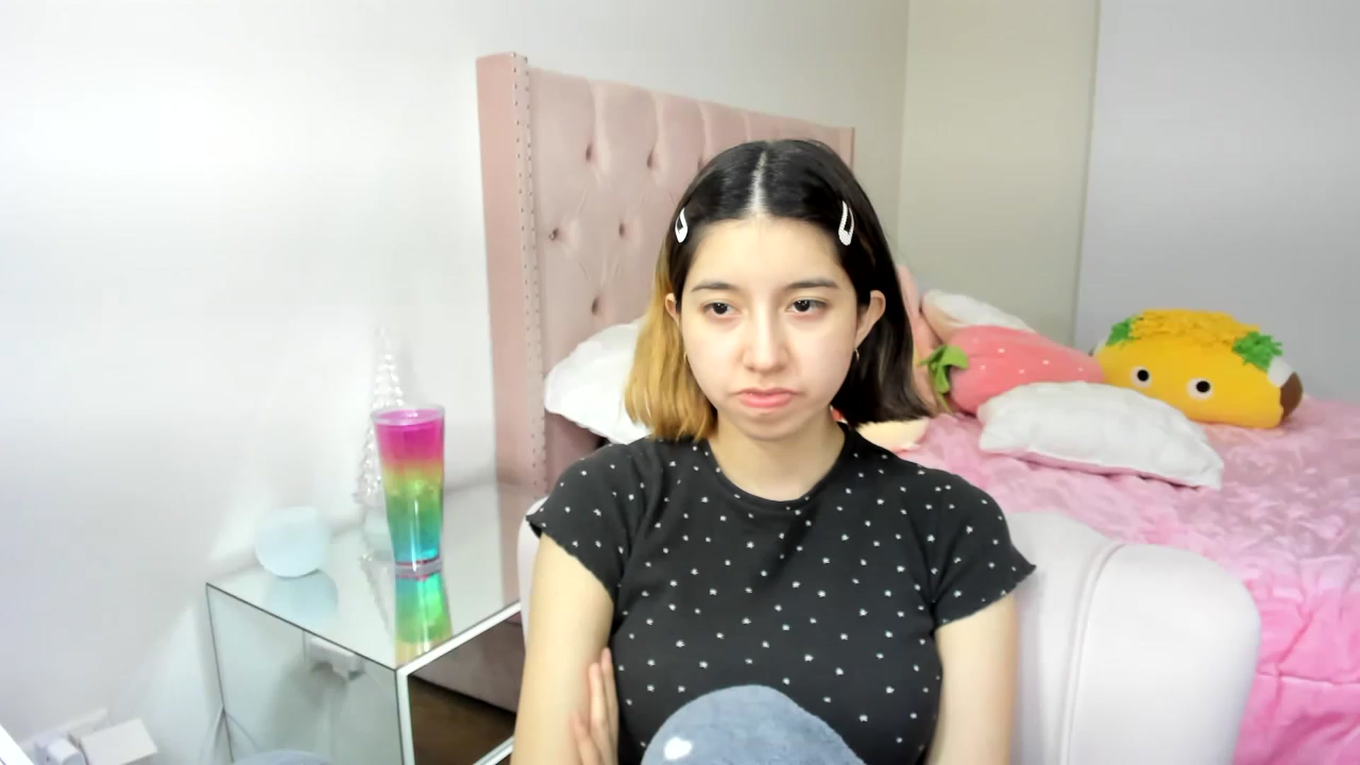 Gallery image thumbnail from Cherrycute666's myfreecams stream on, 11/27/2022, 07:33 image 9 of 20