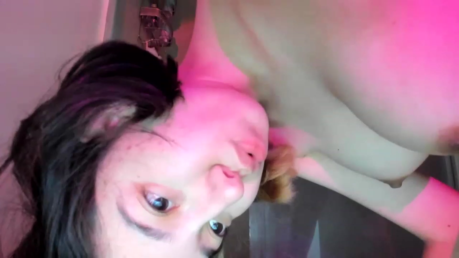 Gallery image thumbnail from Cherrycute666's myfreecams stream on, 11/27/2022, 14:11 image 16 of 20