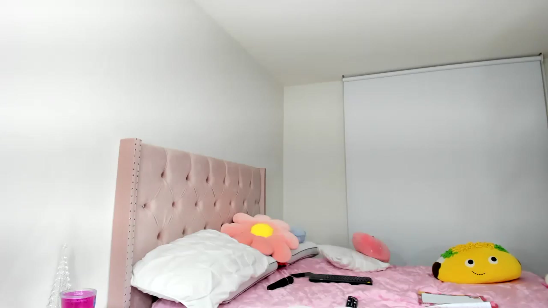 Gallery image thumbnail from Cherrycute666's myfreecams stream on, 11/27/2022, 14:11 image 4 of 20