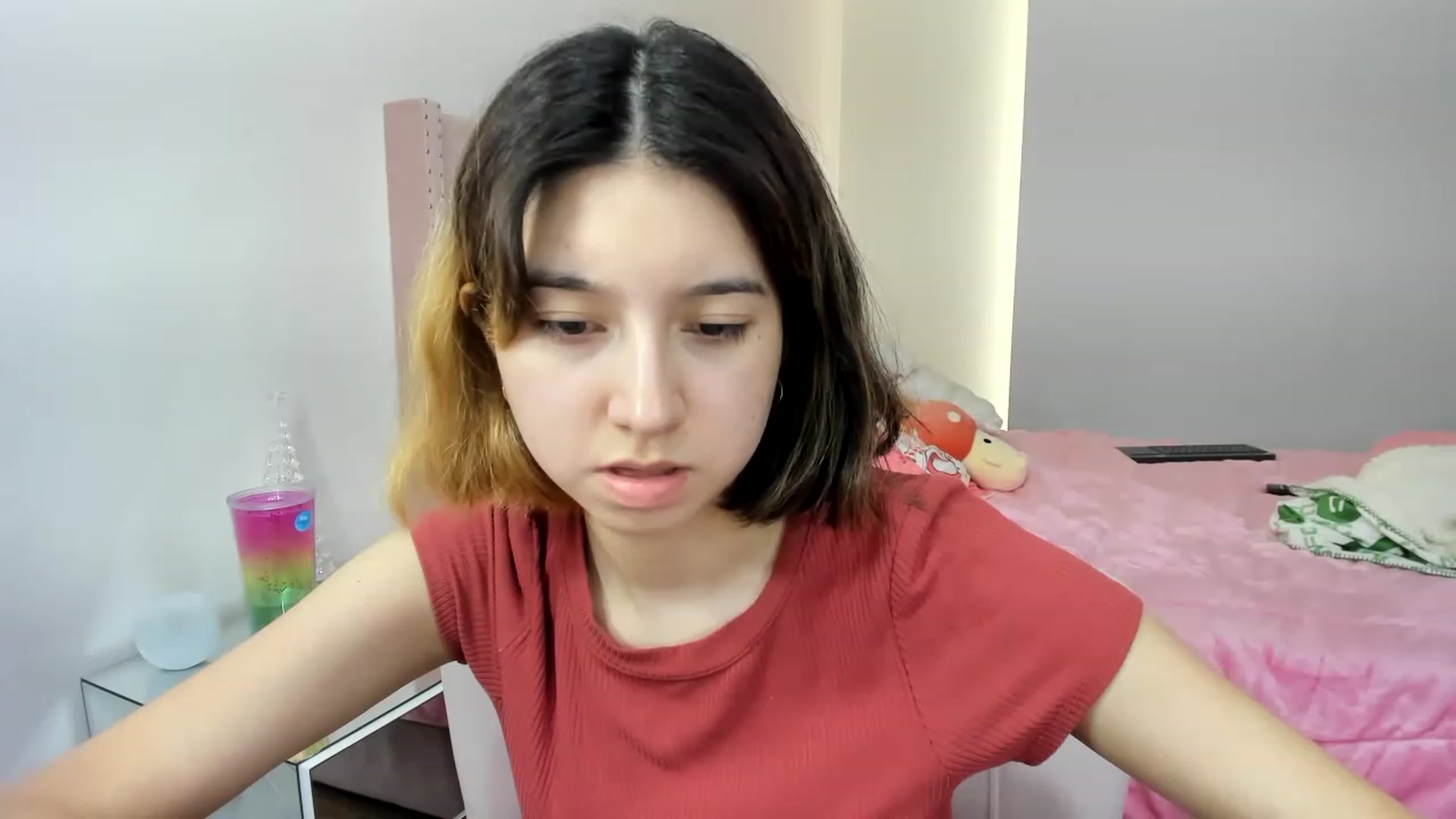 Gallery image thumbnail from Cherrycute666's myfreecams stream on, 11/27/2022, 16:37 image 7 of 20