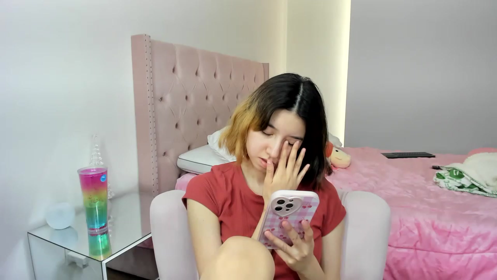 Gallery image thumbnail from Cherrycute666's myfreecams stream on, 11/27/2022, 16:37 image 2 of 20
