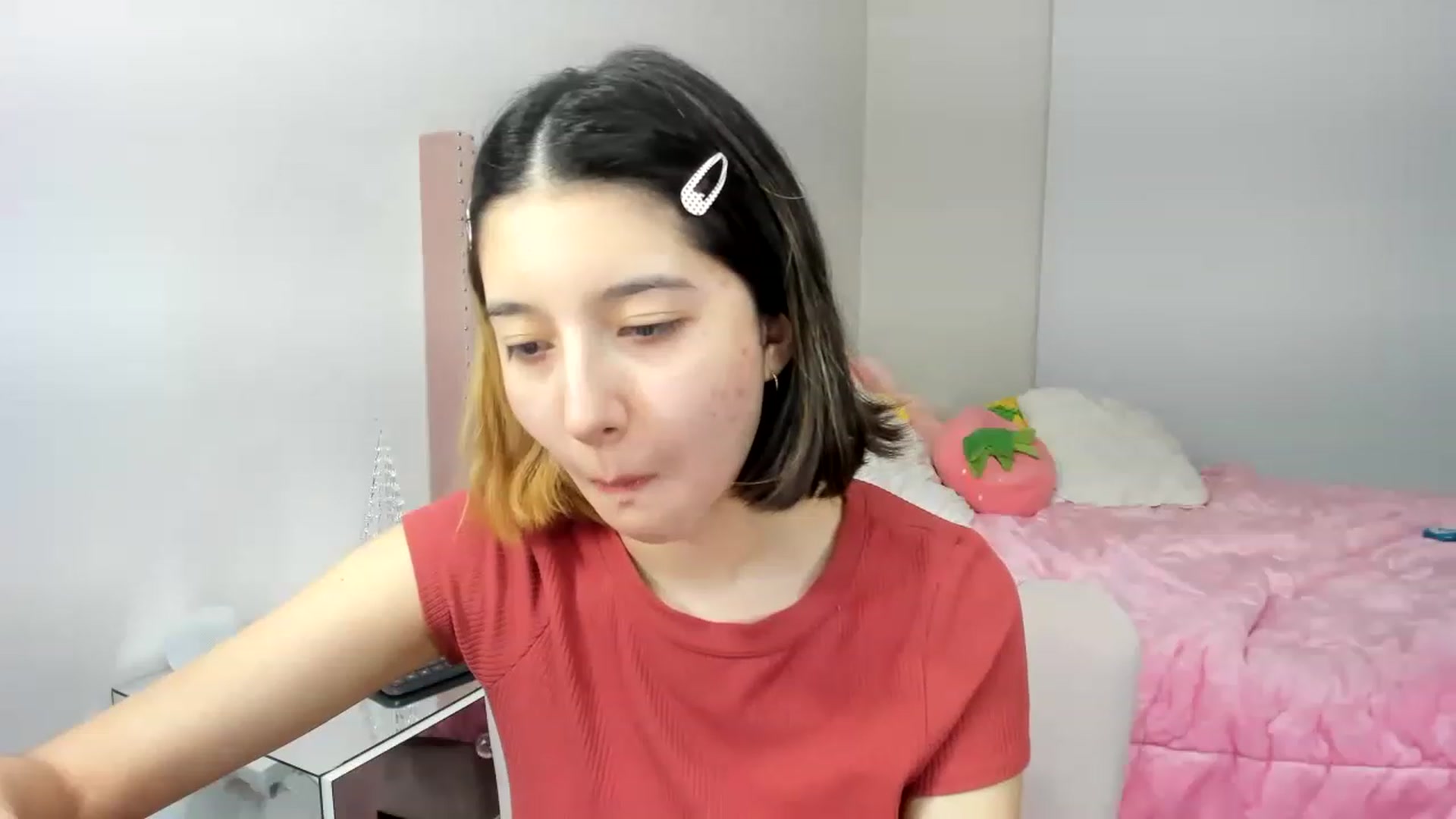 Gallery image thumbnail from Cherrycute666's myfreecams stream on, 11/28/2022, 10:07 image 15 of 20